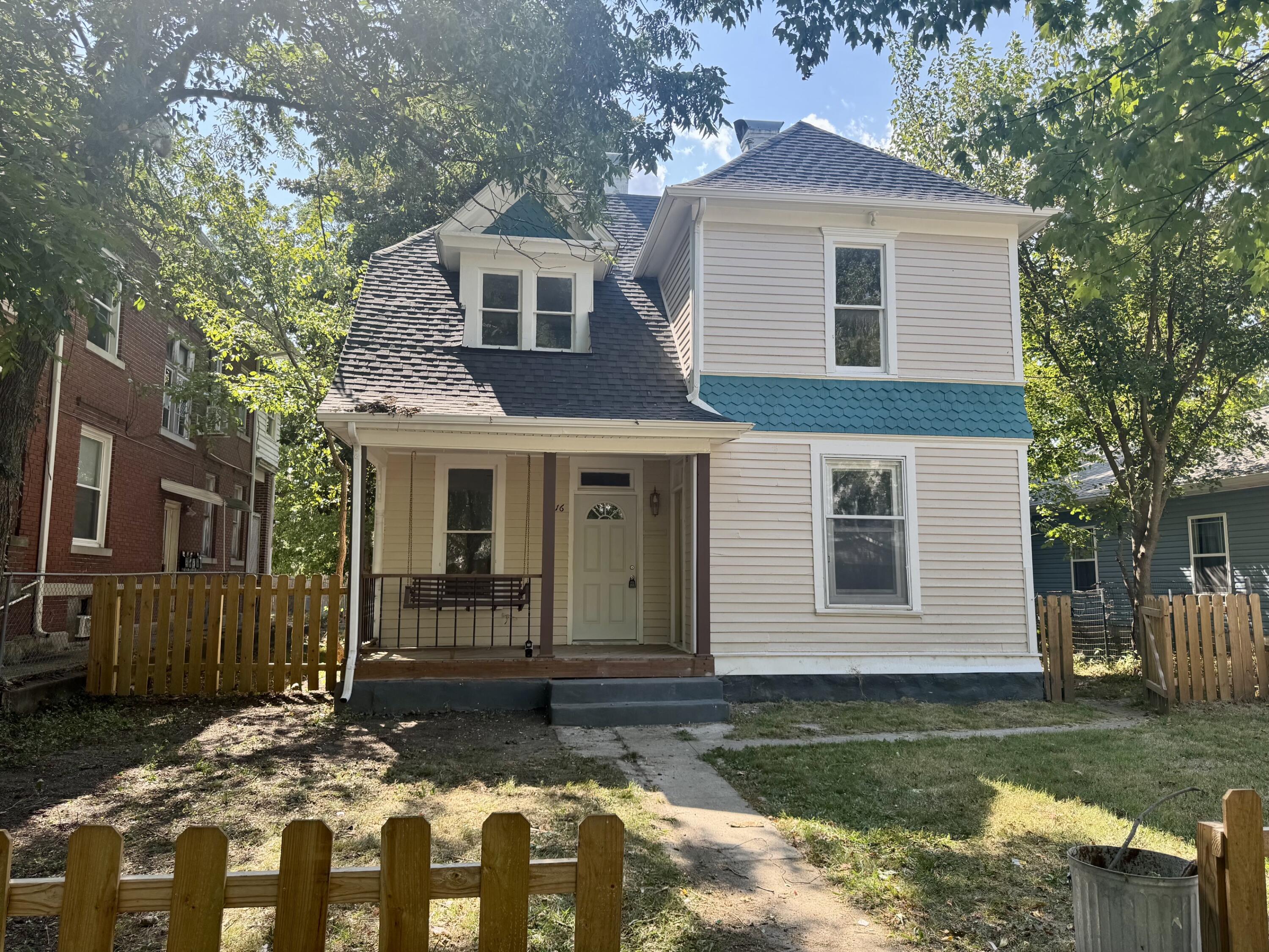 516 South Jackson Avenue Property Photo 1