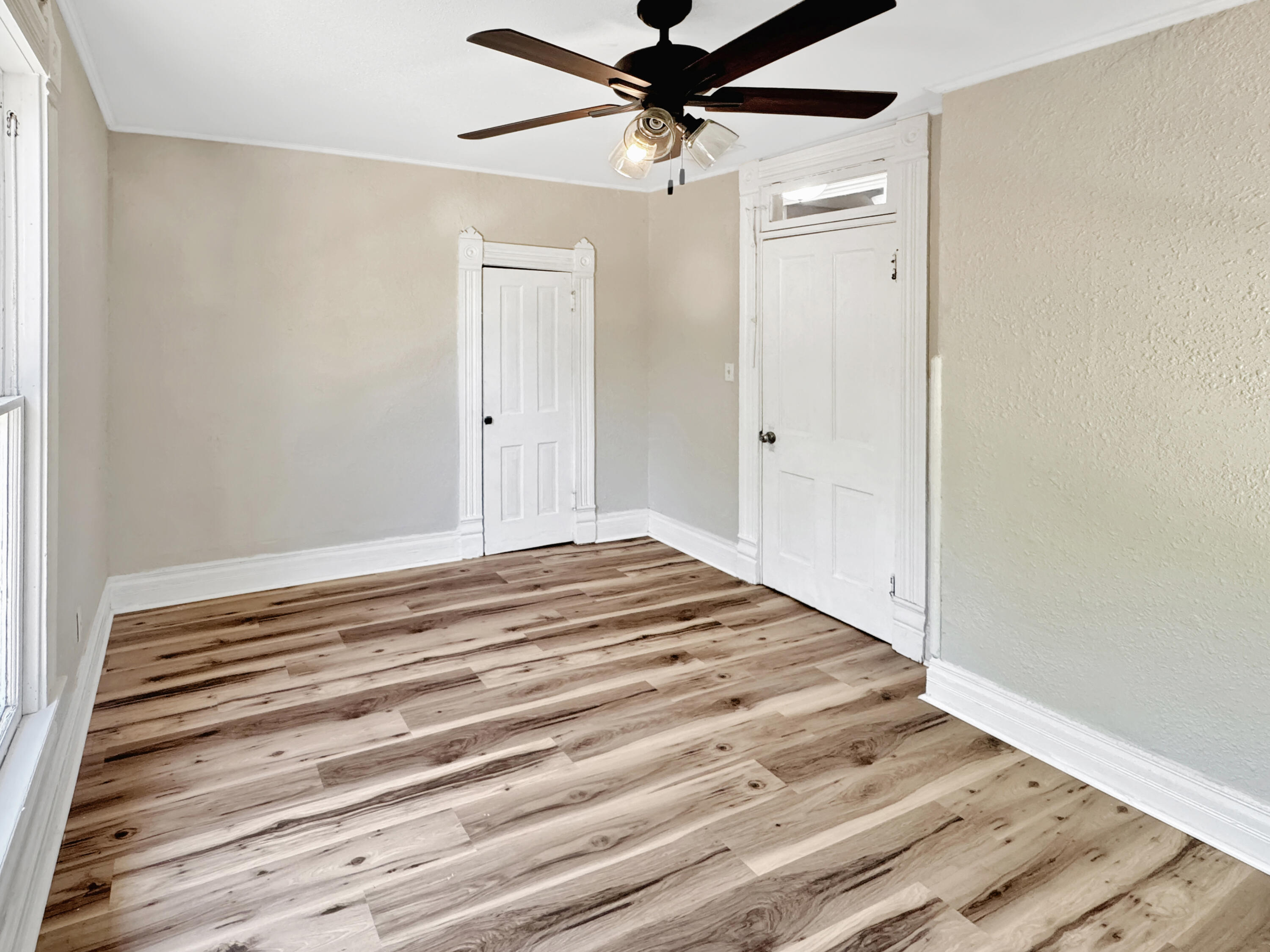 516 South Jackson Avenue Property Photo 10