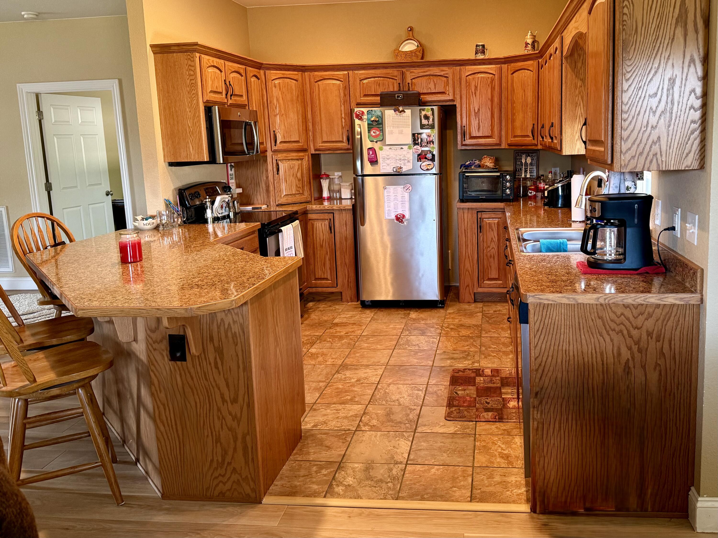 2610 South Adele Avenue Property Photo 4