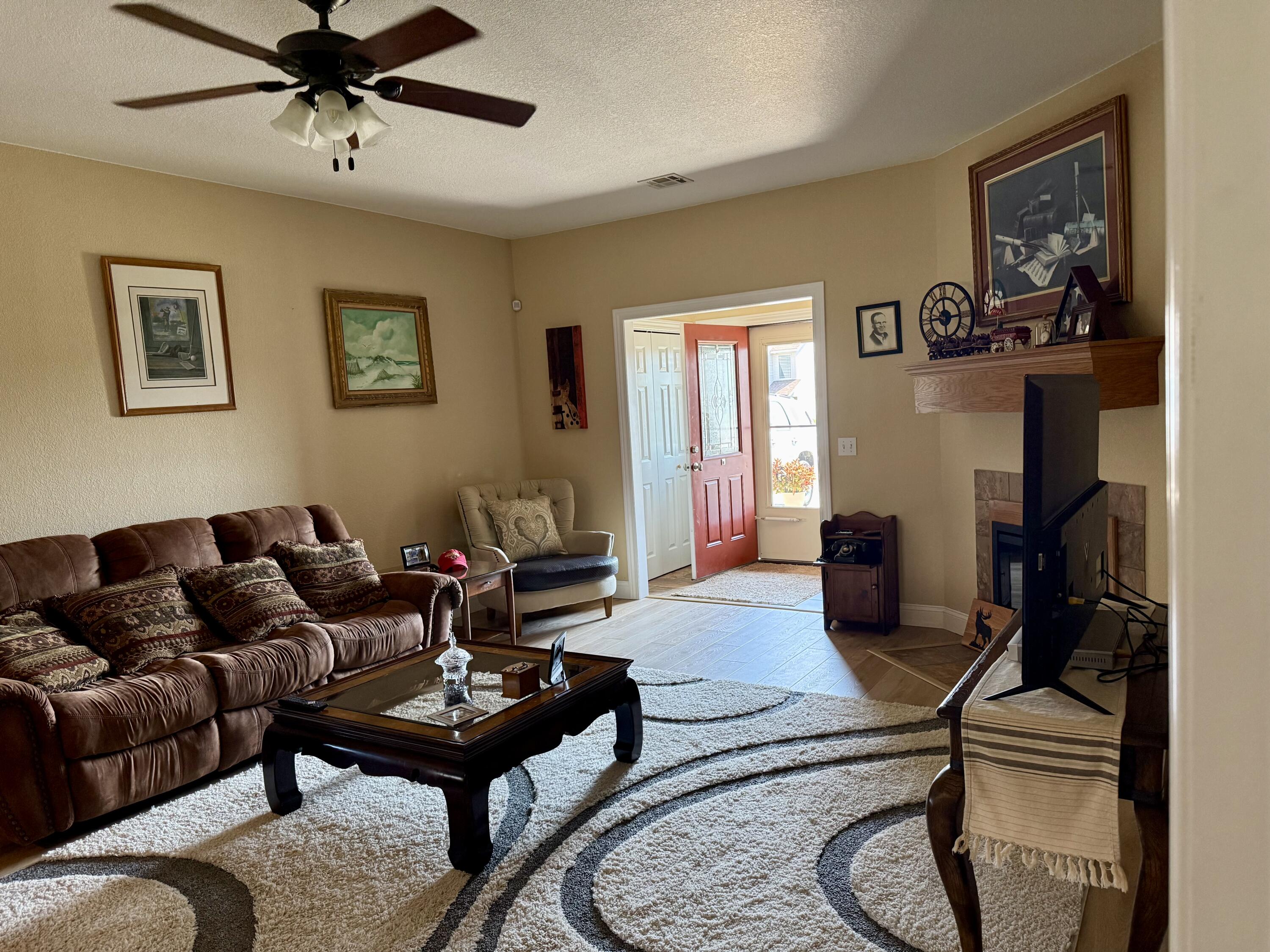 2610 South Adele Avenue Property Photo 11