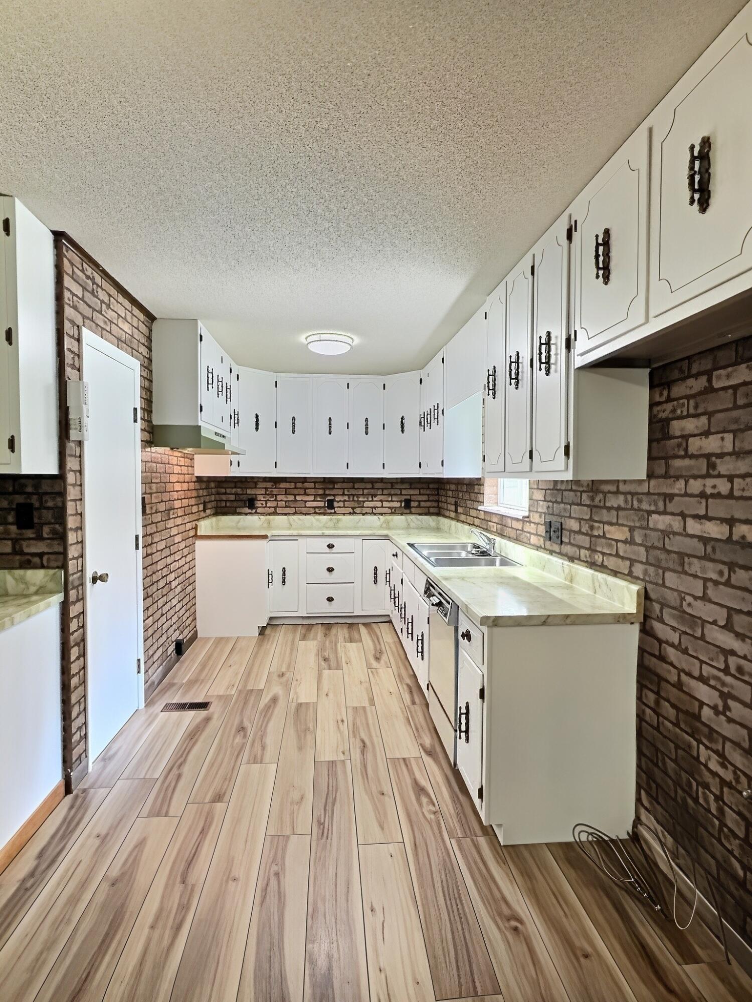 8214 Cr 563 Property Photo 9