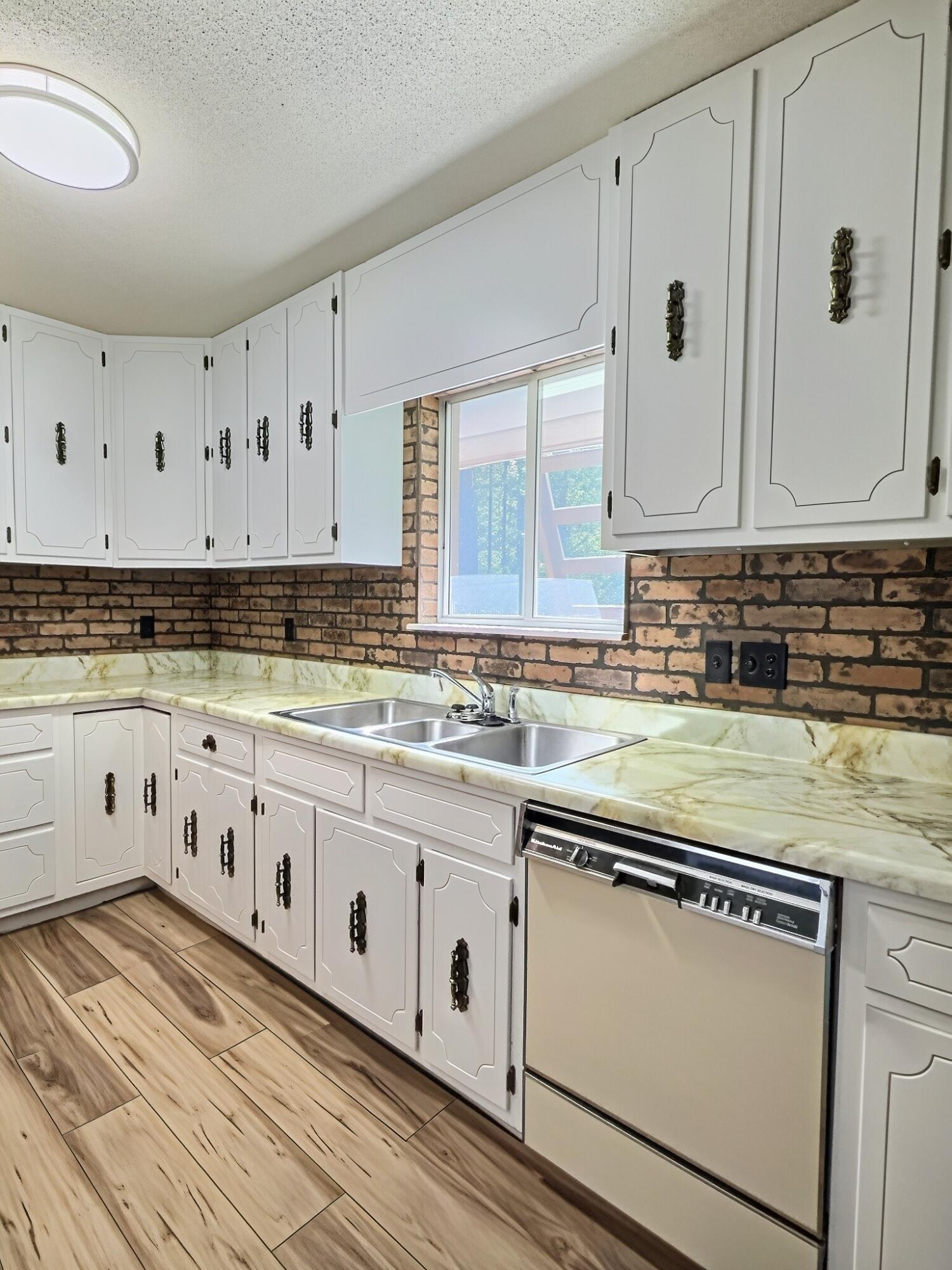 8214 Cr 563 Property Photo 10