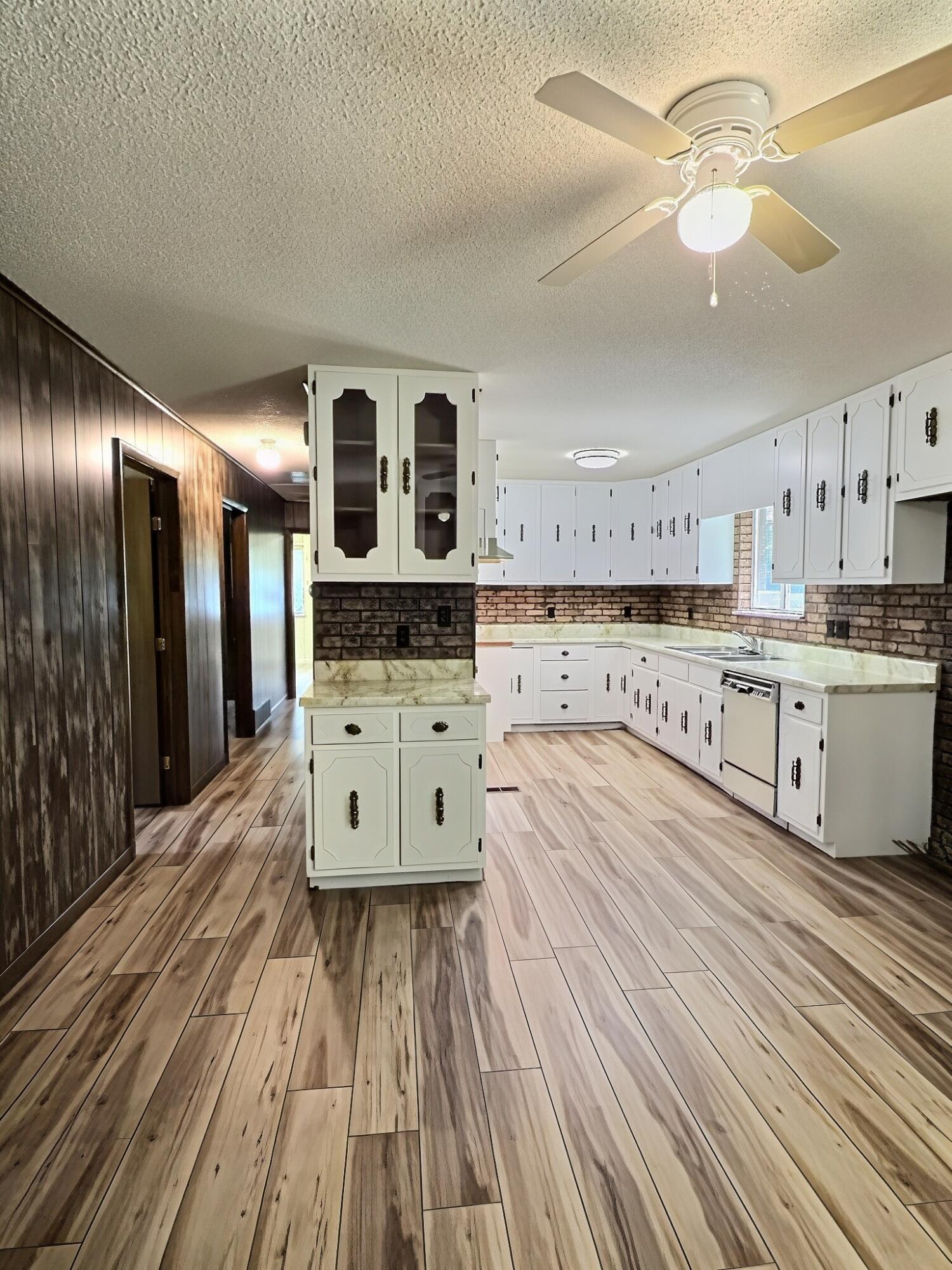 8214 Cr 563 Property Photo 11