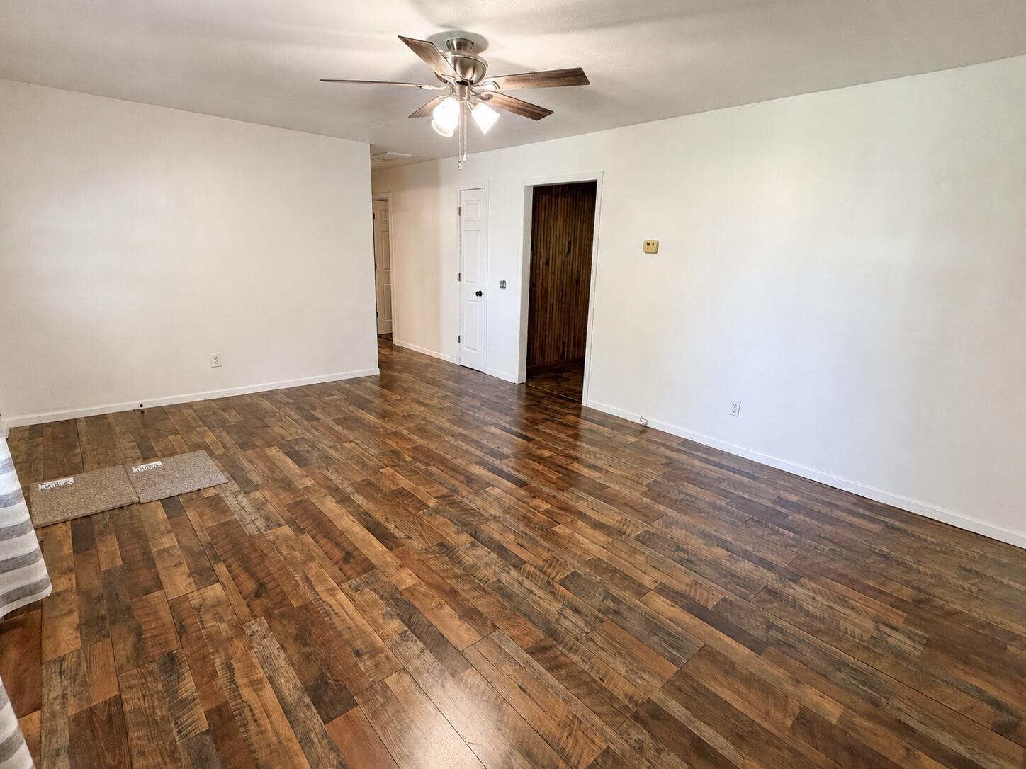 1317 Dye Avenue Property Photo 4