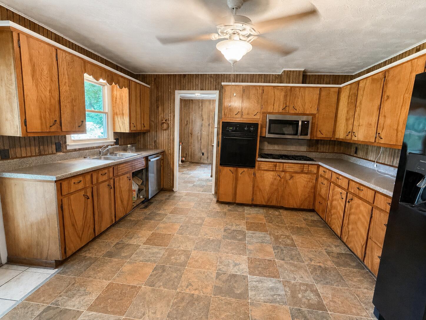 1317 Dye Avenue Property Photo 5