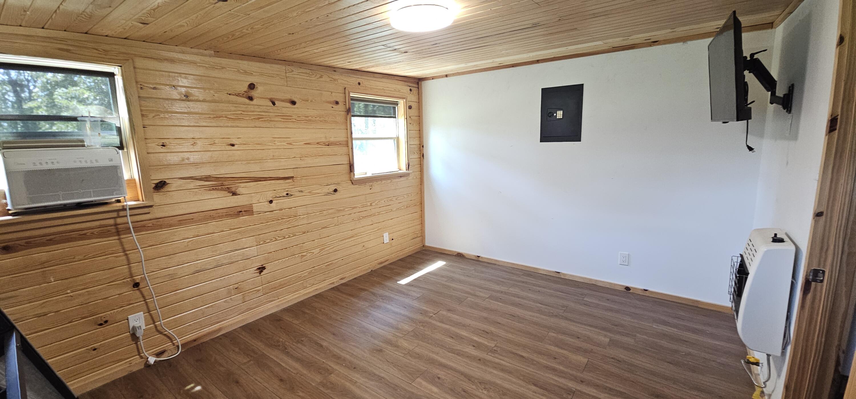 2830 County Road 7780 Property Photo 15