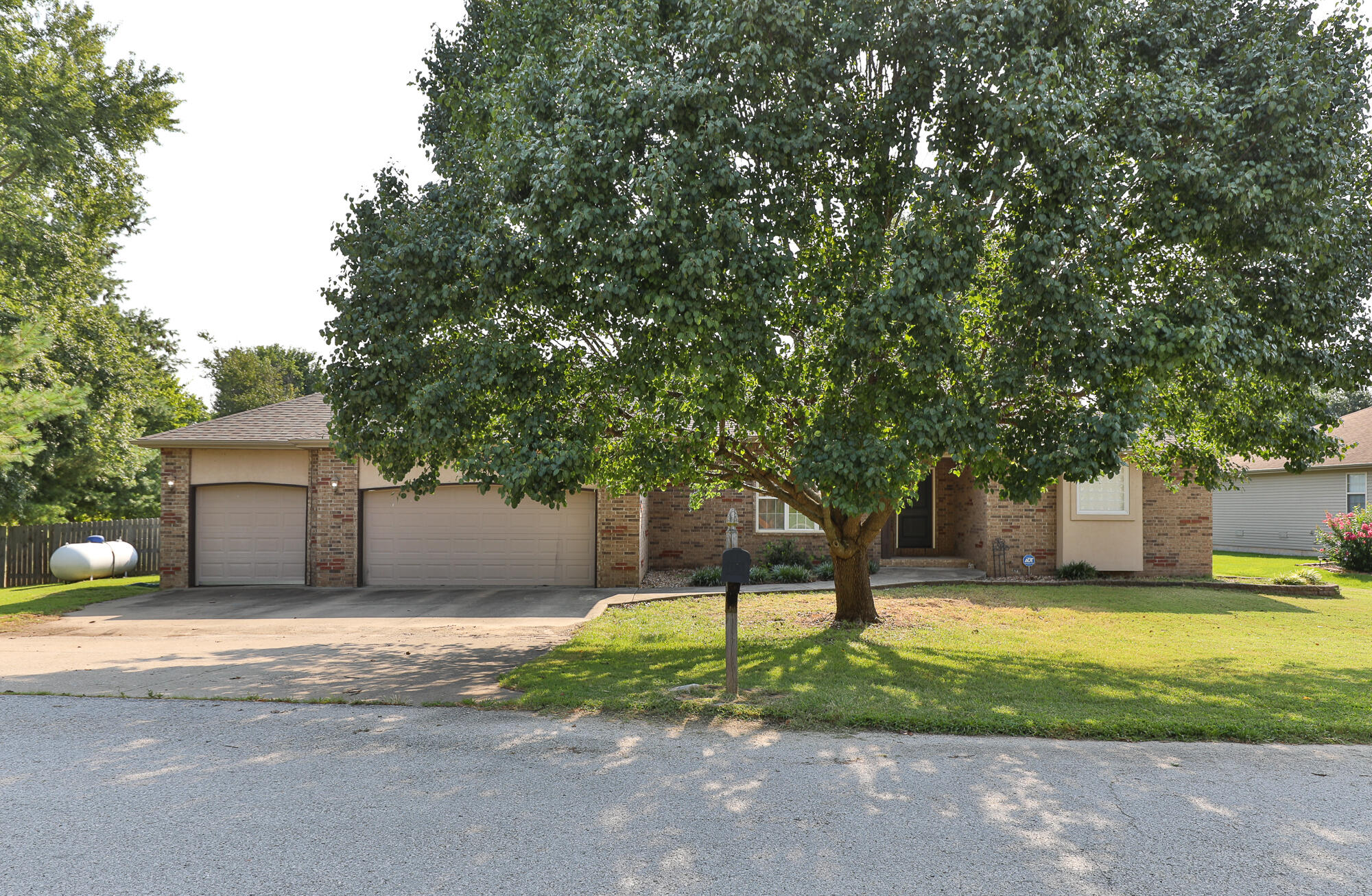 2098 North Preakness Drive Property Photo 1