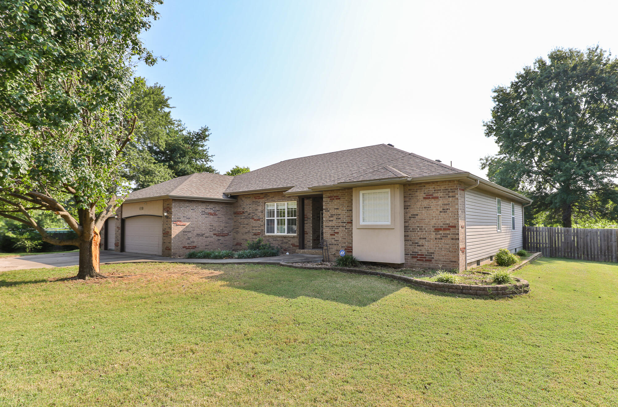 2098 North Preakness Drive Property Photo 2