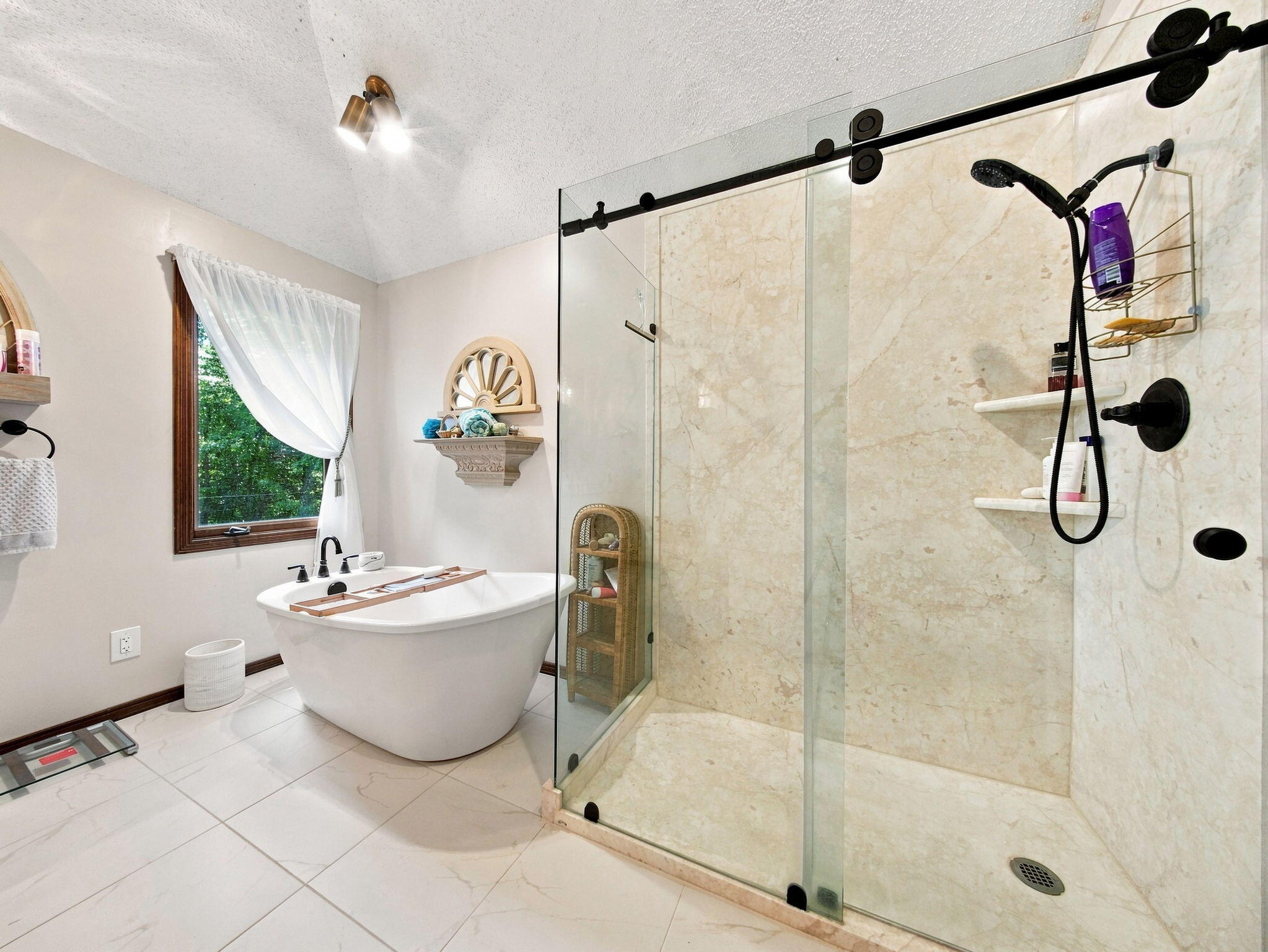 862 West Kingsway Drive Property Photo 35