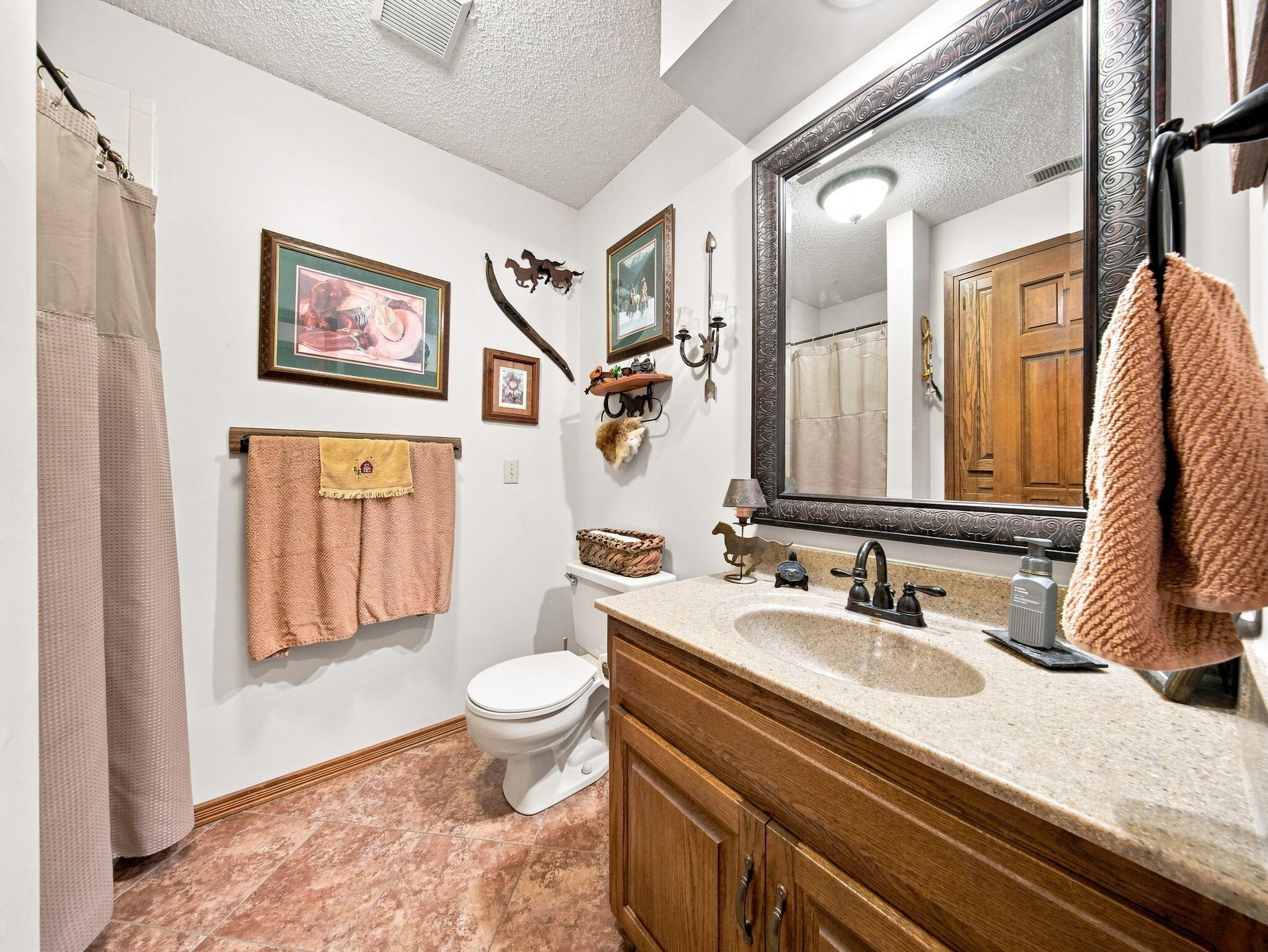 862 West Kingsway Drive Property Photo 55