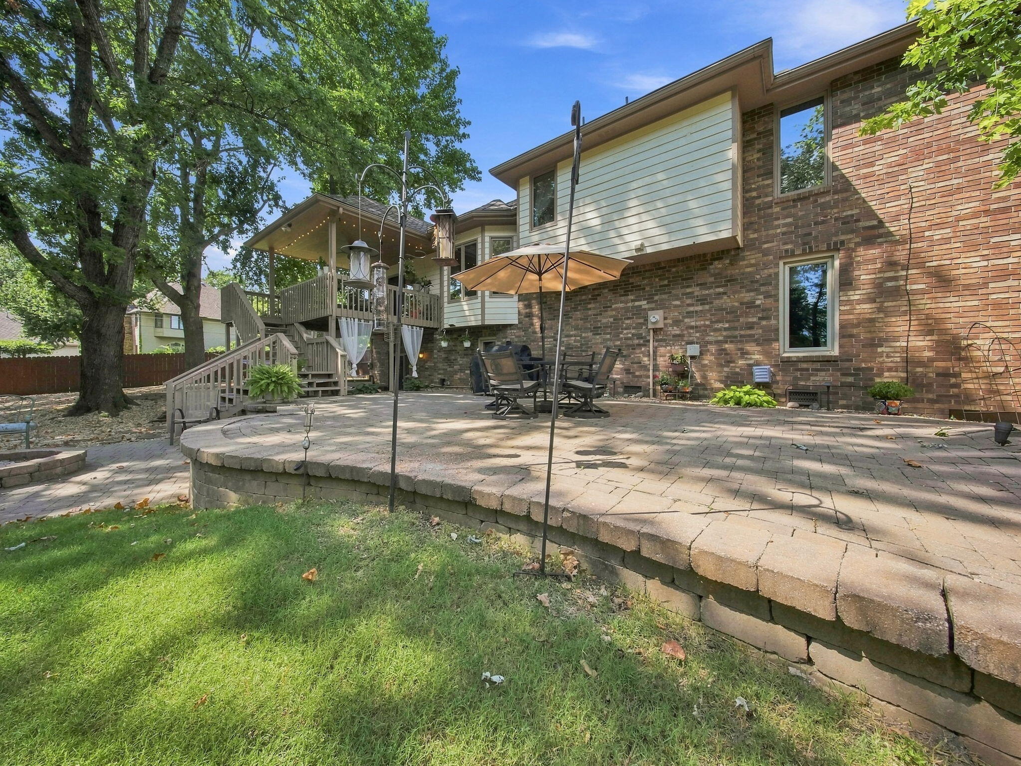 862 West Kingsway Drive Property Photo 64