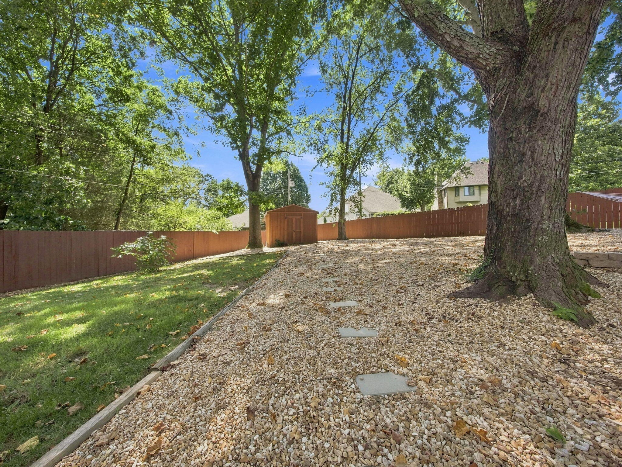 862 West Kingsway Drive Property Photo 78