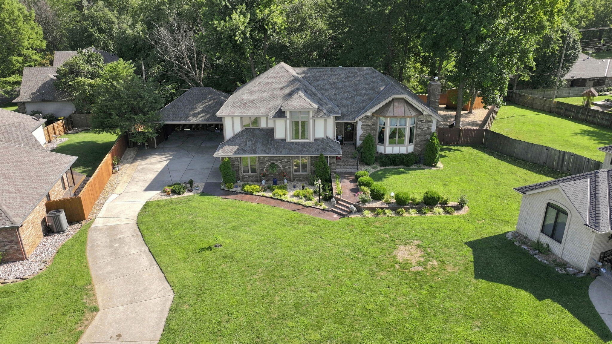 862 West Kingsway Drive Property Photo 83