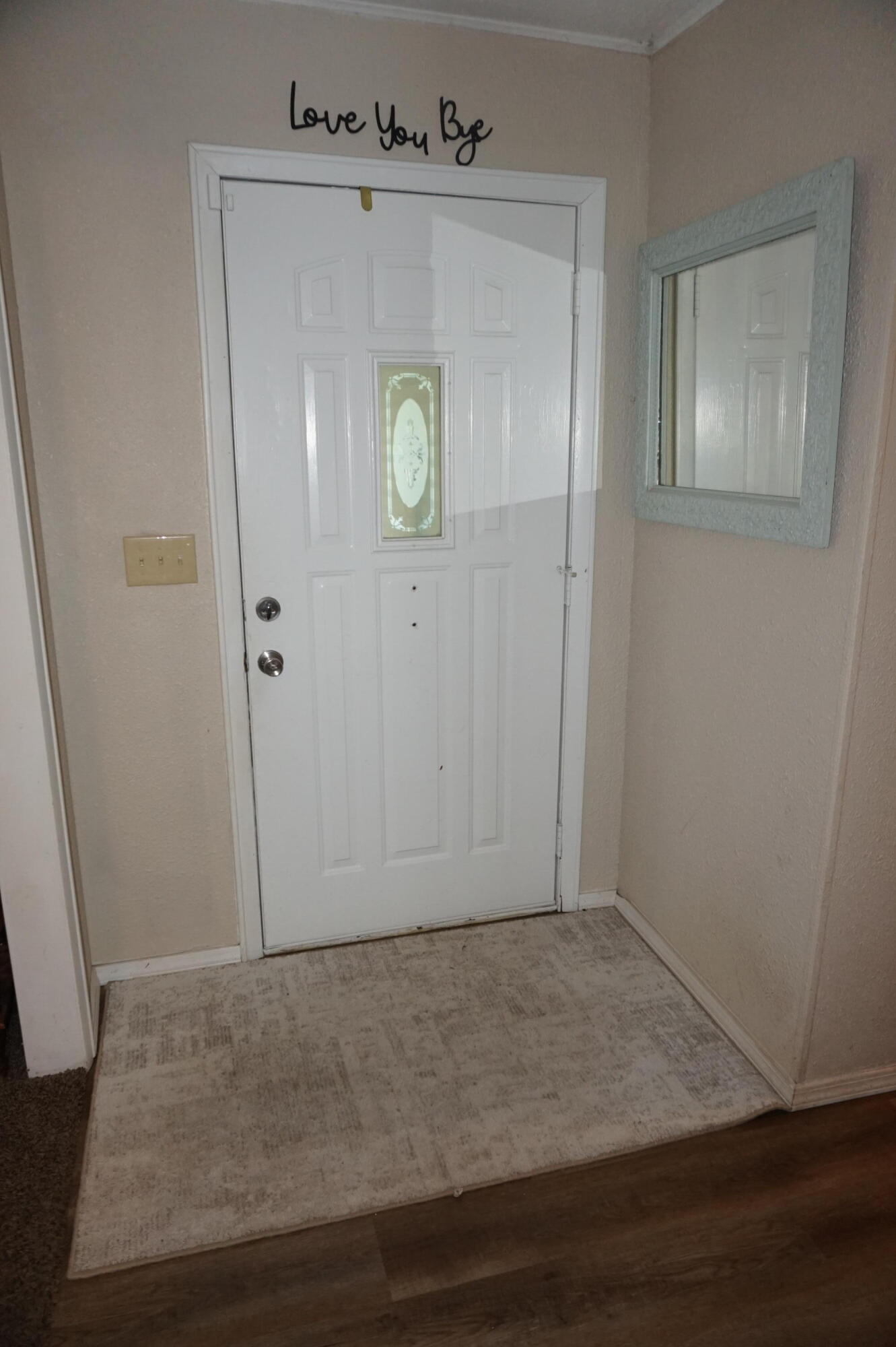 203 West King Drive Property Photo 7