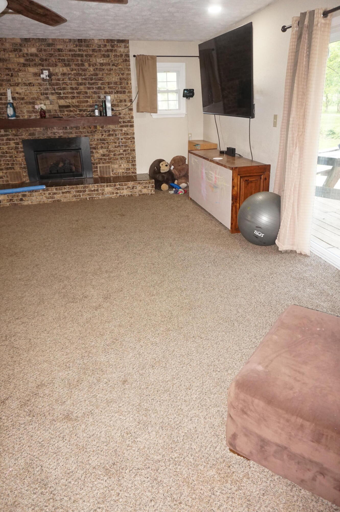 203 West King Drive Property Photo 23
