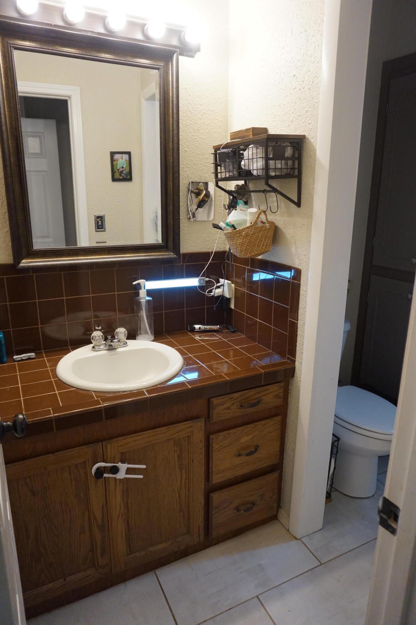 203 West King Drive Property Photo 27
