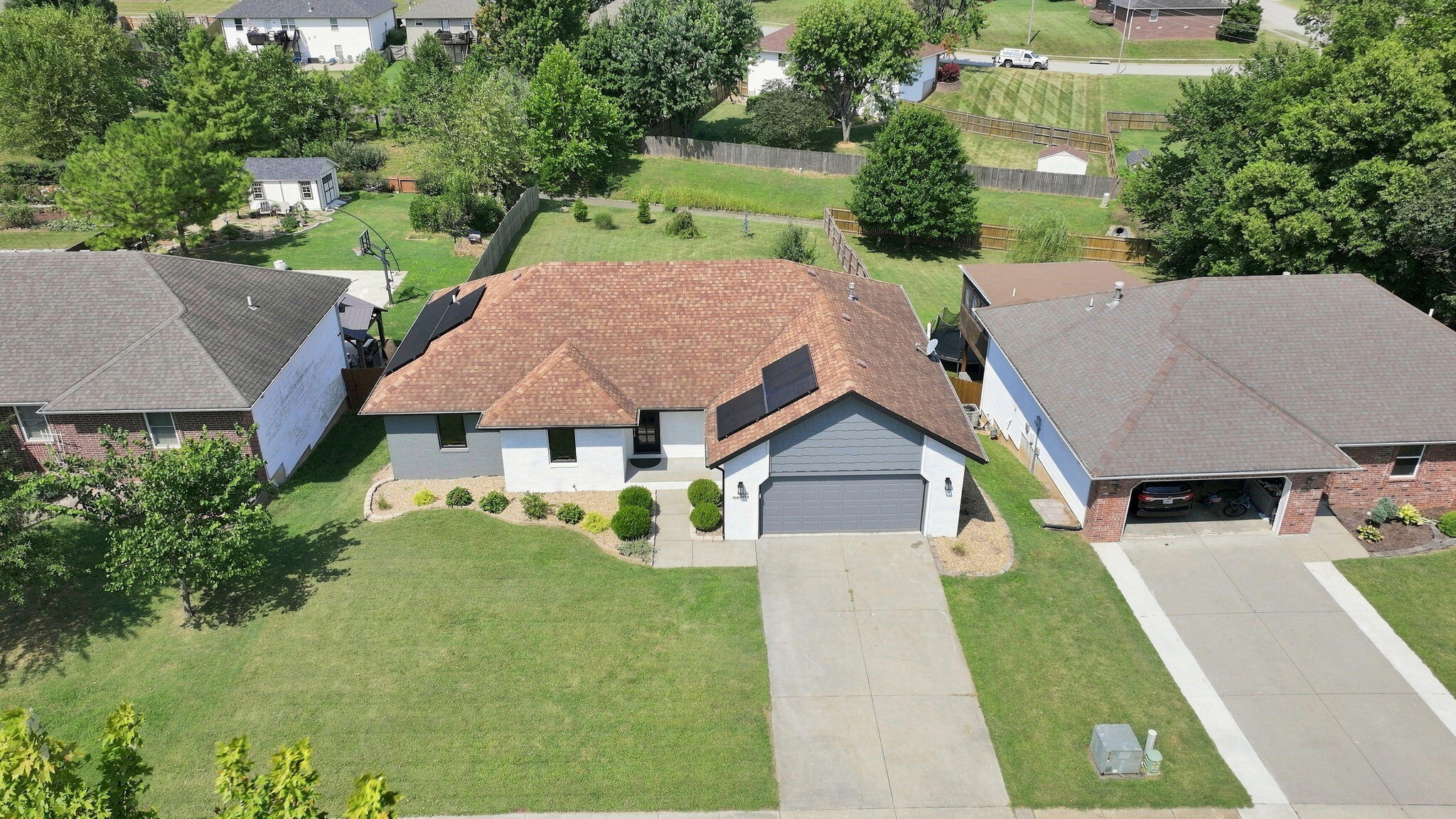 4397 South Hemlock Avenue Property Photo 9