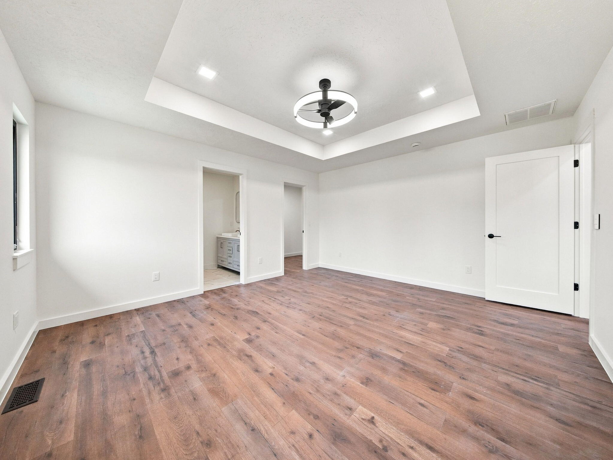 4397 South Hemlock Avenue Property Photo 27