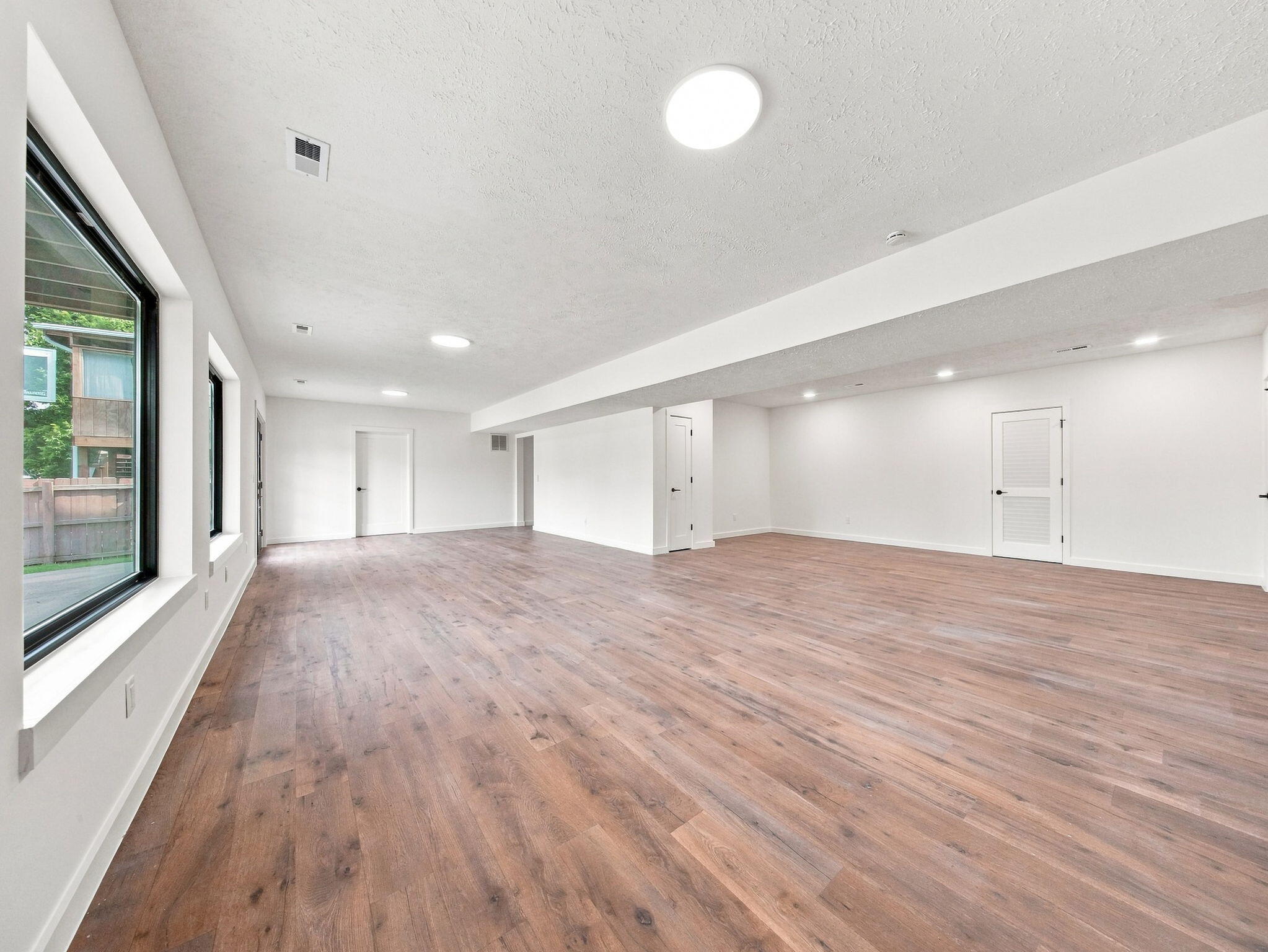 4397 South Hemlock Avenue Property Photo 49