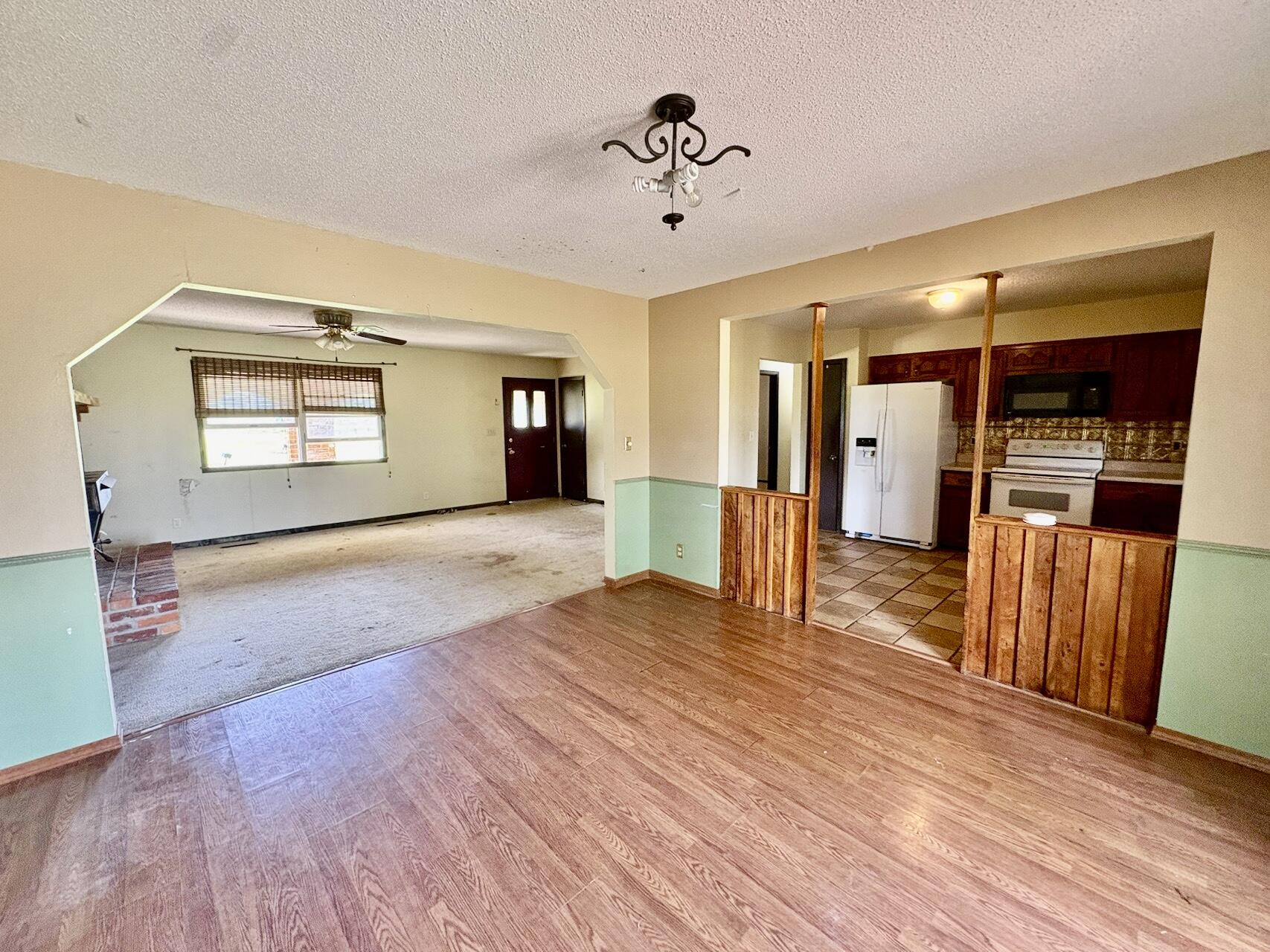 720 Meadow Lane Property Photo 9