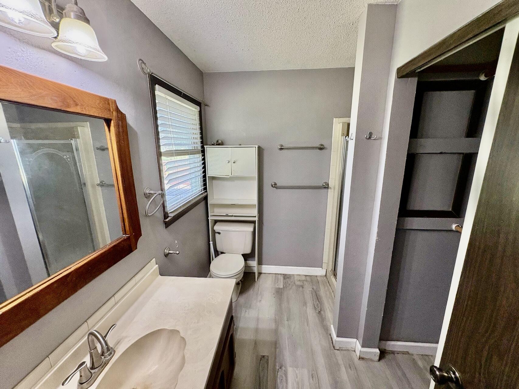 720 Meadow Lane Property Photo 10