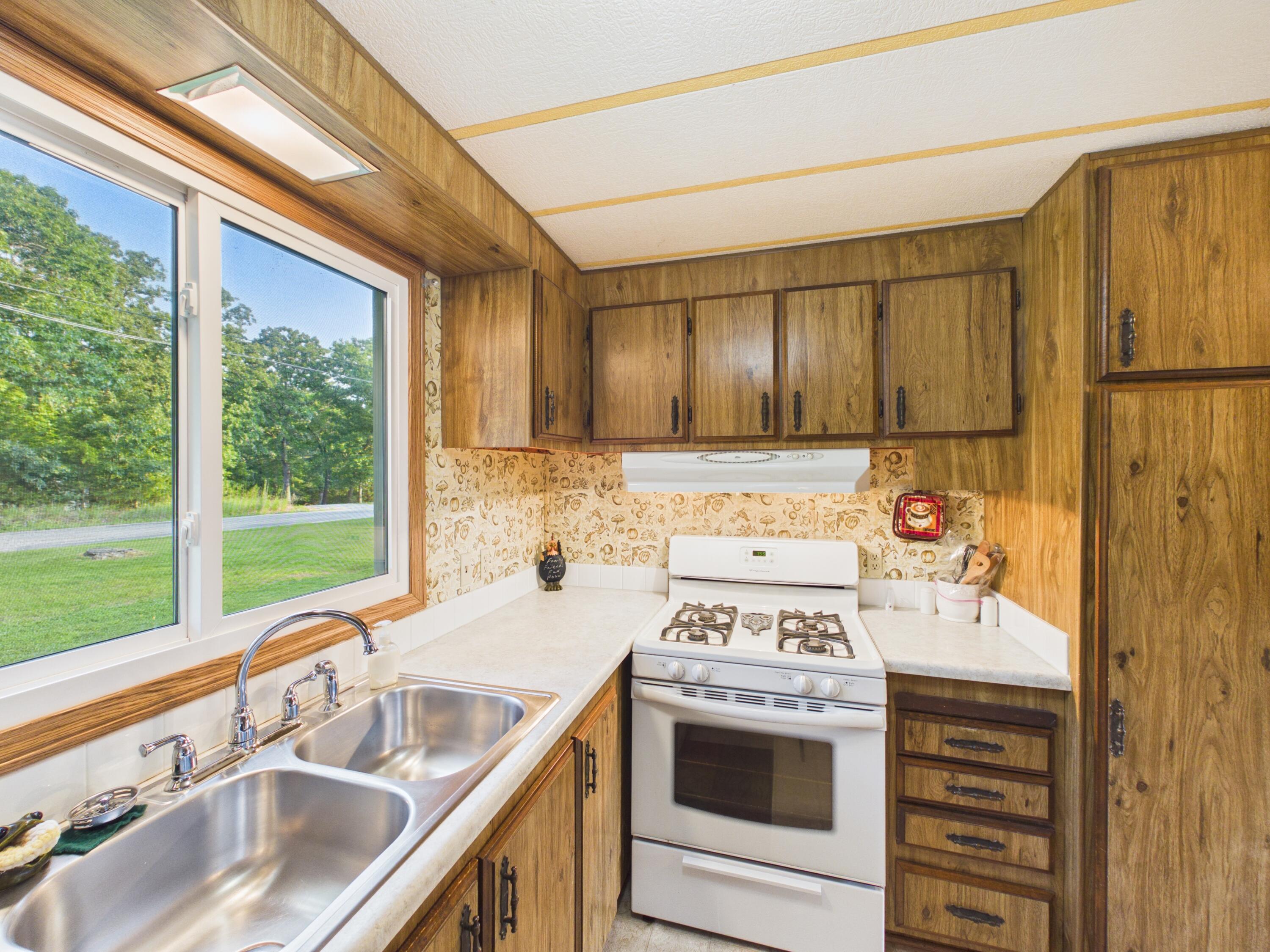 22565 County Road 203 Property Photo 52