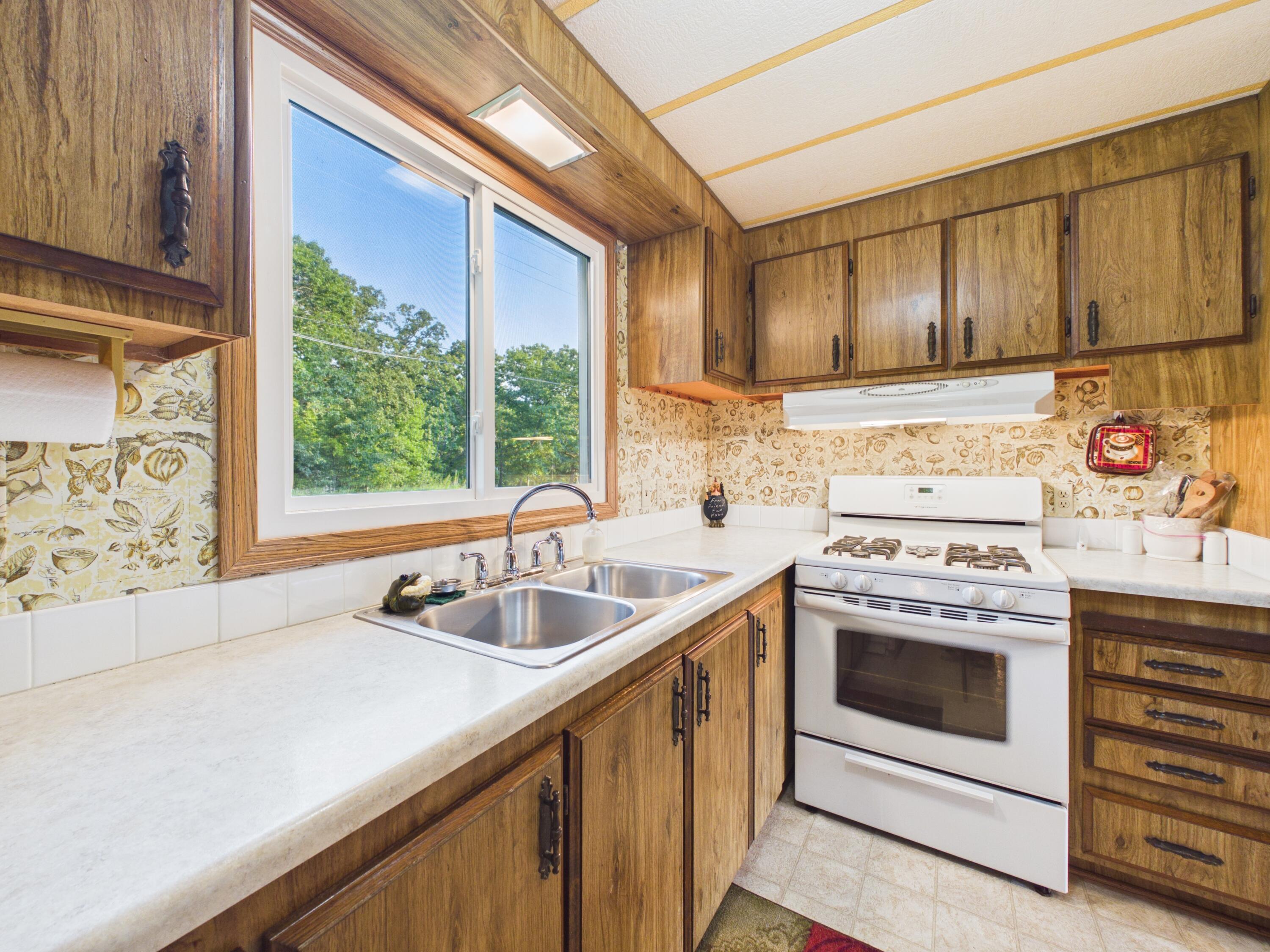 22565 County Road 203 Property Photo 56