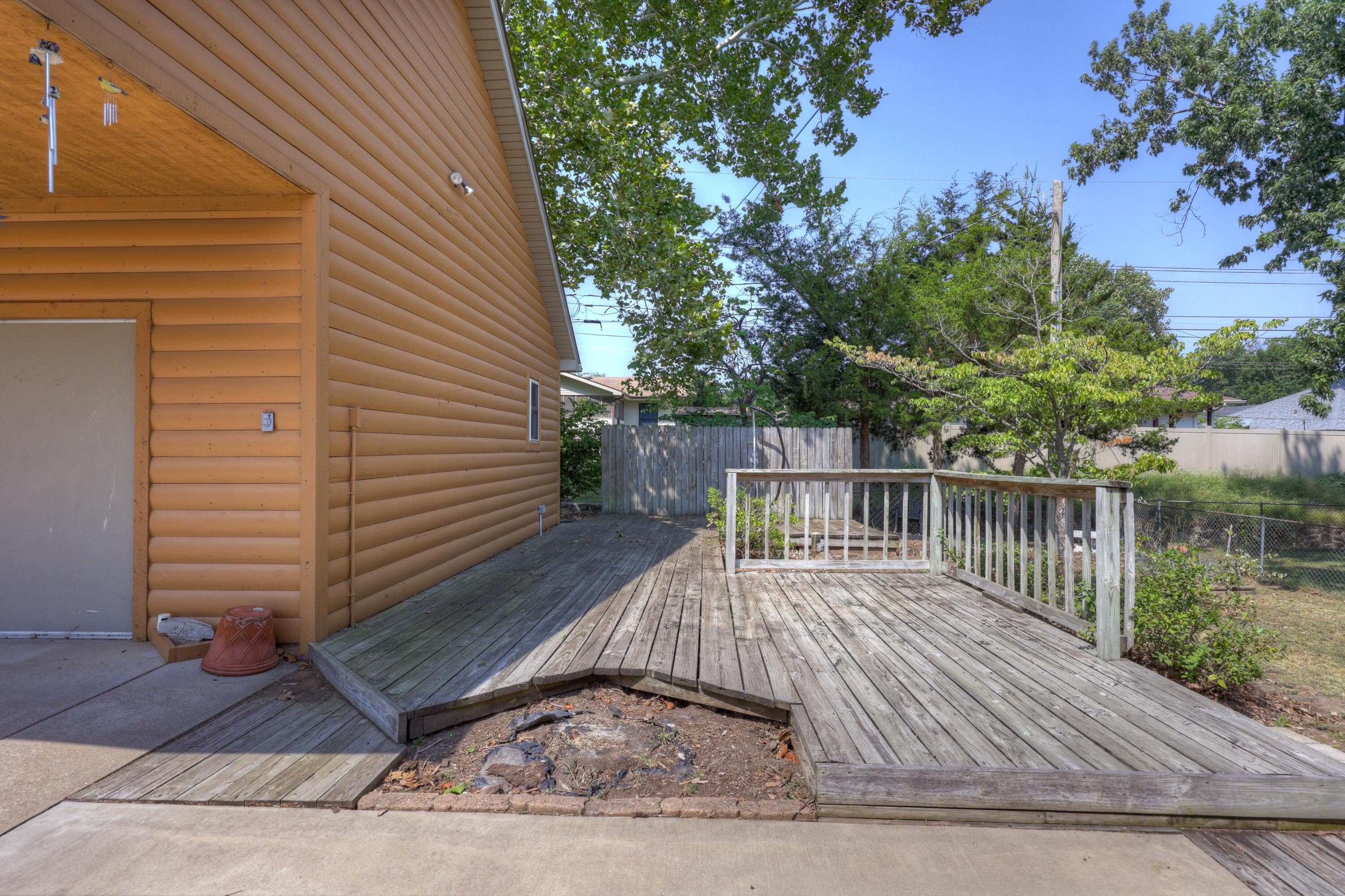 1729 Glenwood Place Property Photo 10