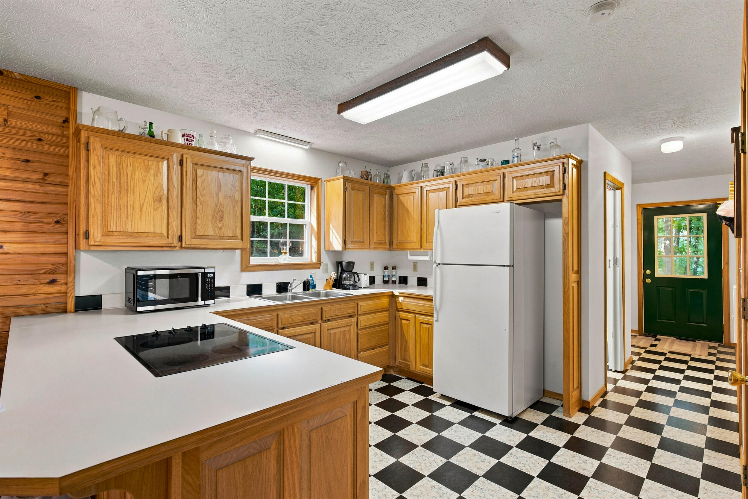 24709 Wolfe Road Property Photo 7