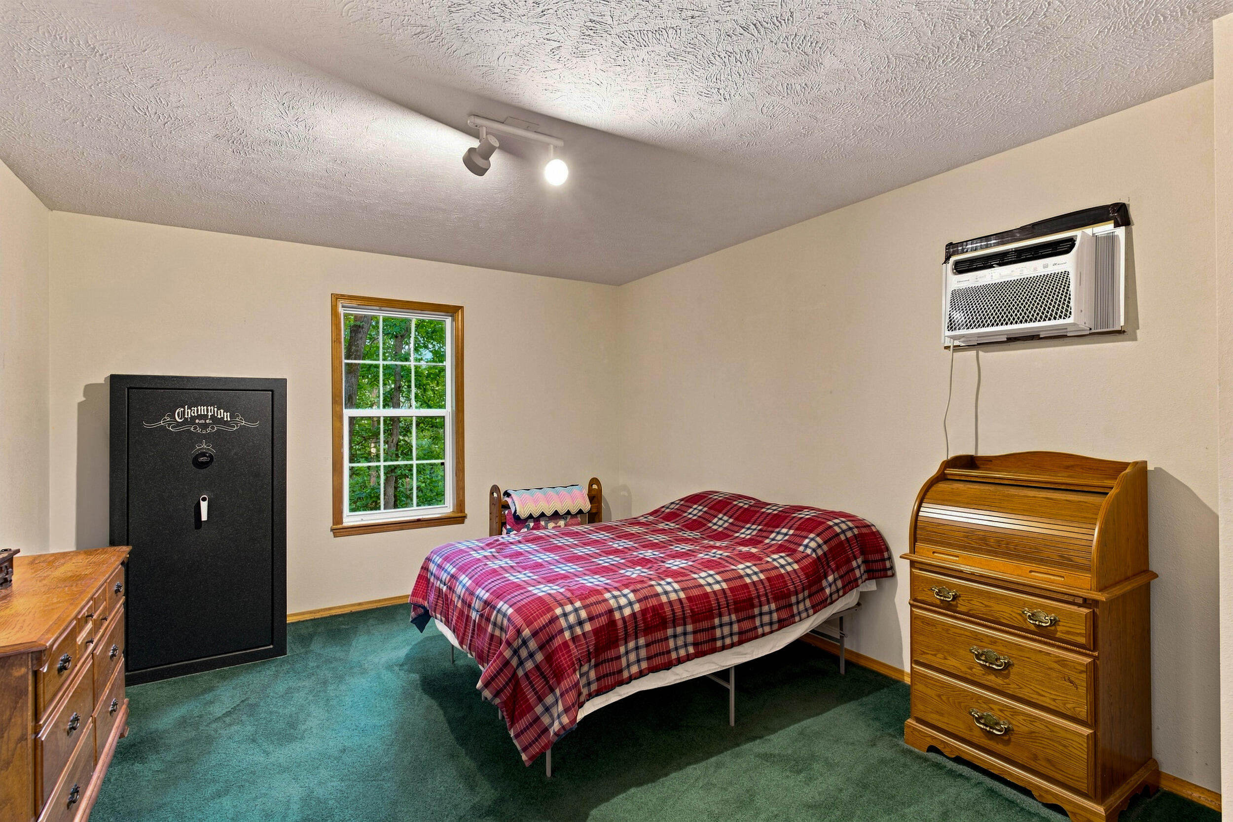 24709 Wolfe Road Property Photo 15
