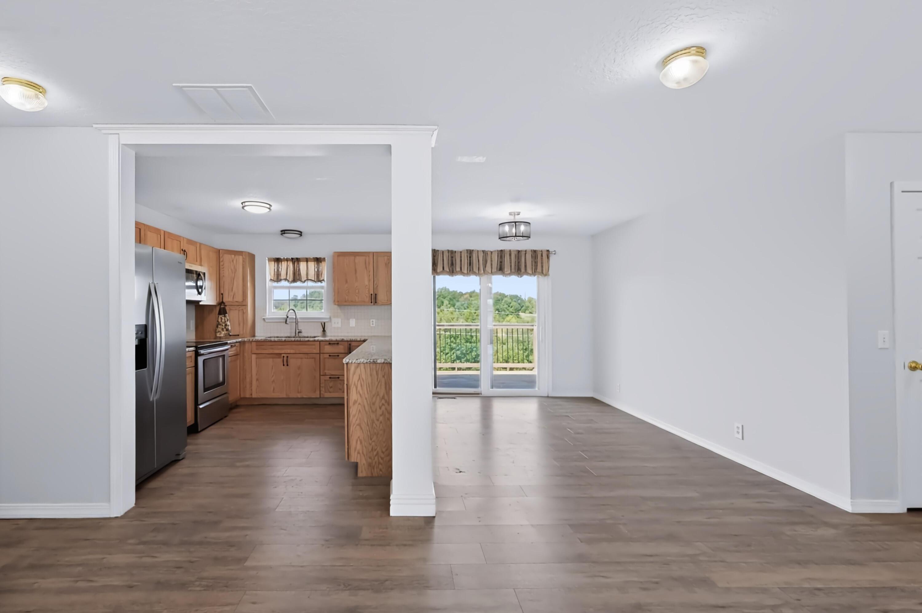 2724 North Missouri Avenue Property Photo 8