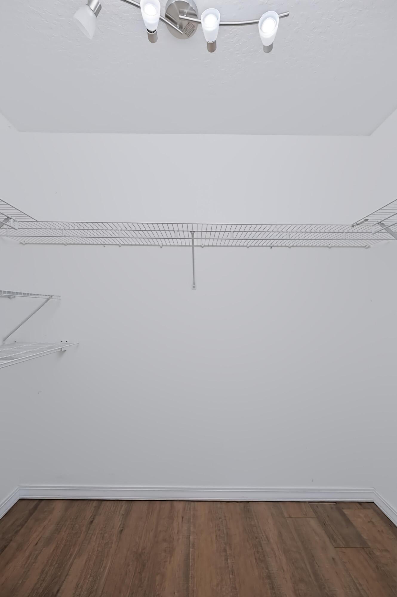 2724 North Missouri Avenue Property Photo 18