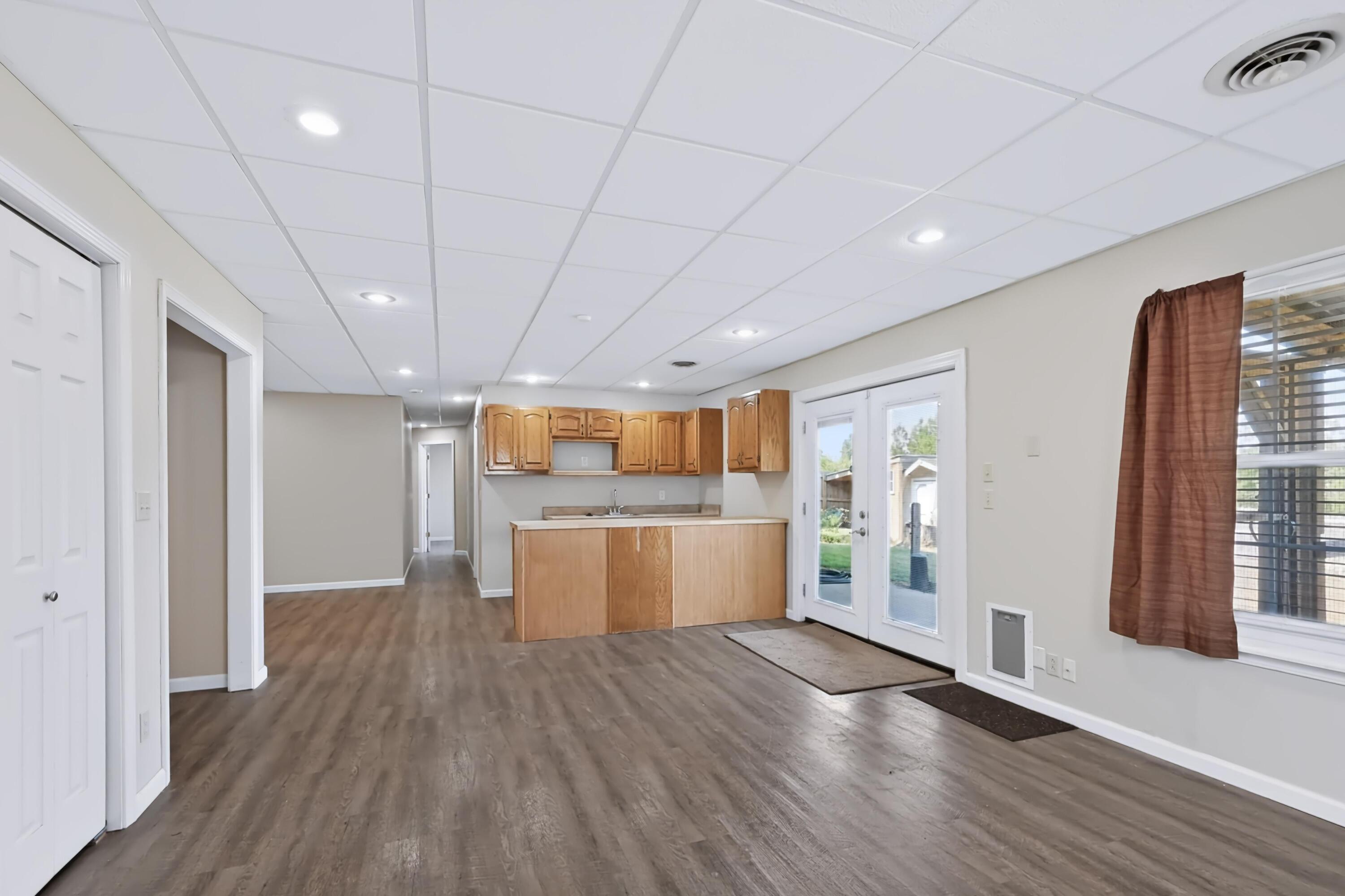 2724 North Missouri Avenue Property Photo 30