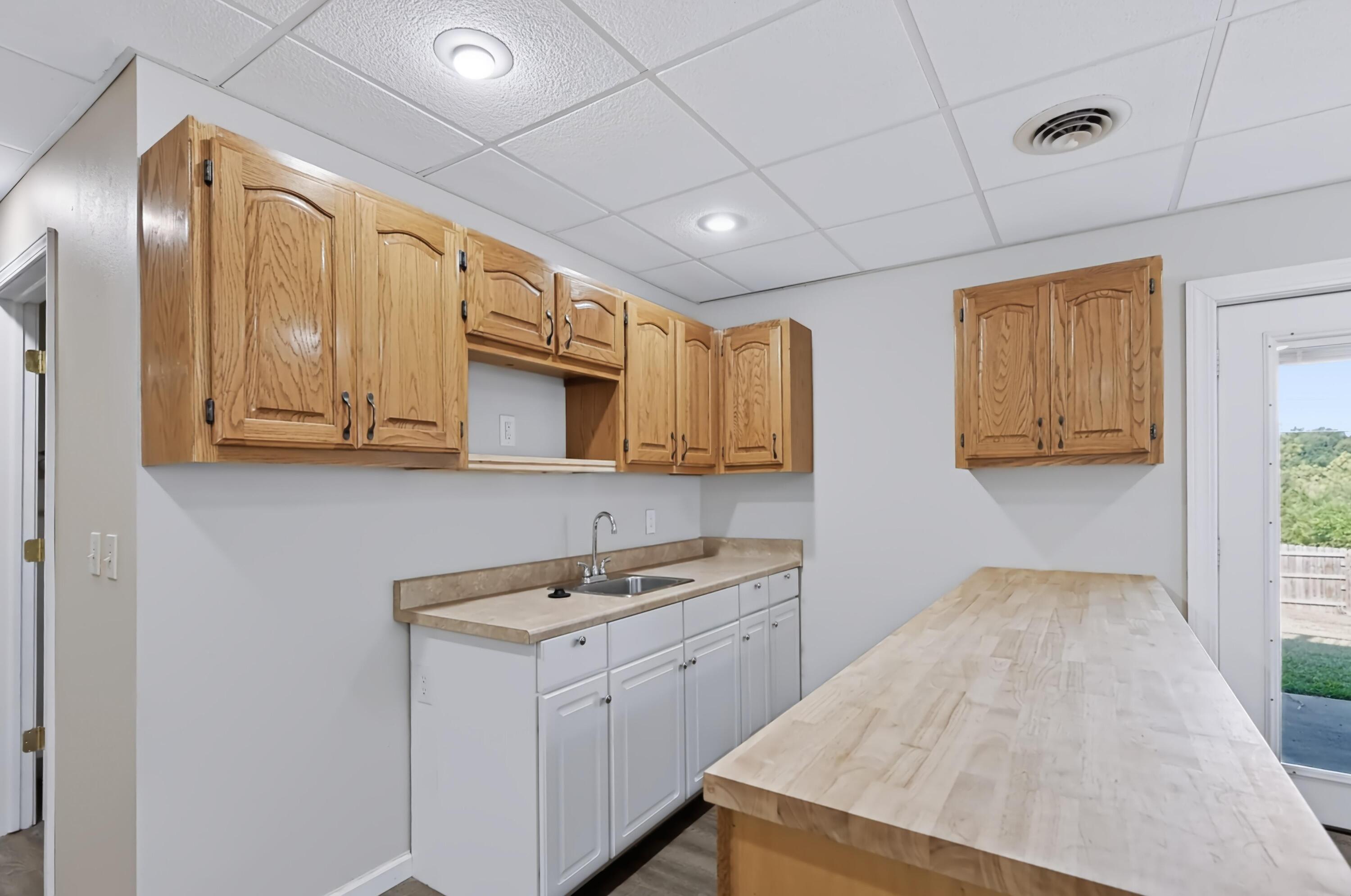 2724 North Missouri Avenue Property Photo 37