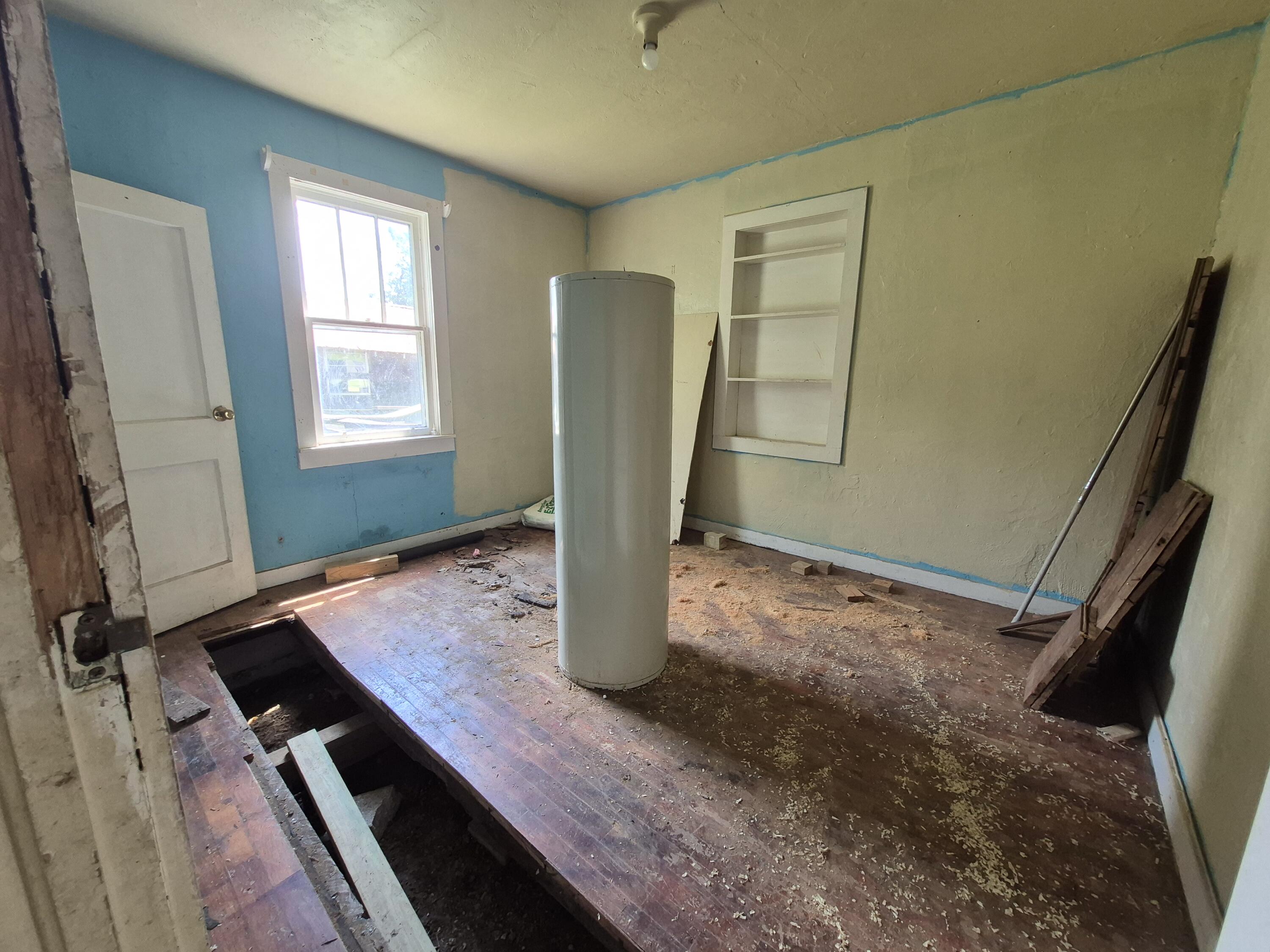 116 Montgomery Street Property Photo 6