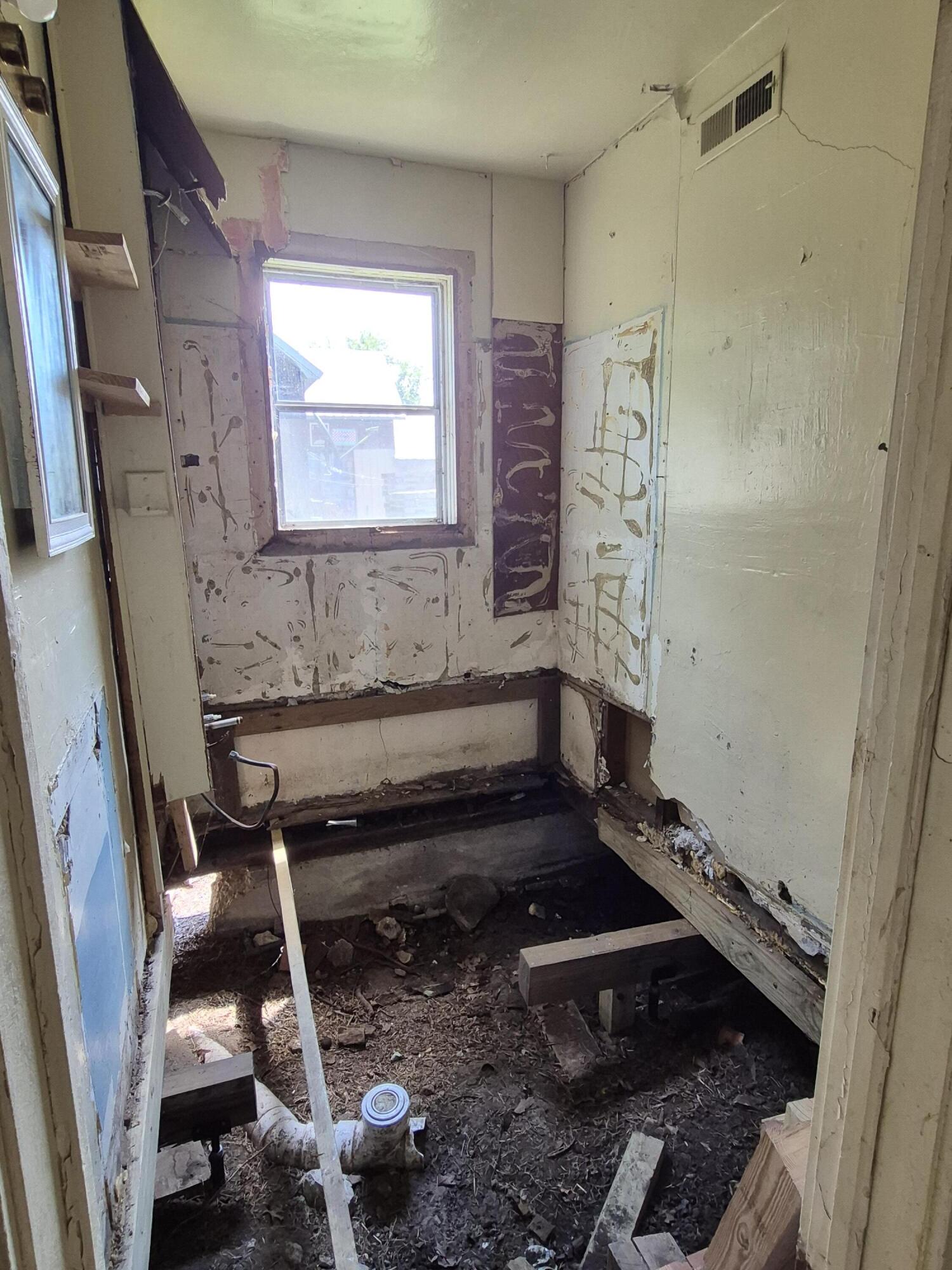 116 Montgomery Street Property Photo 12