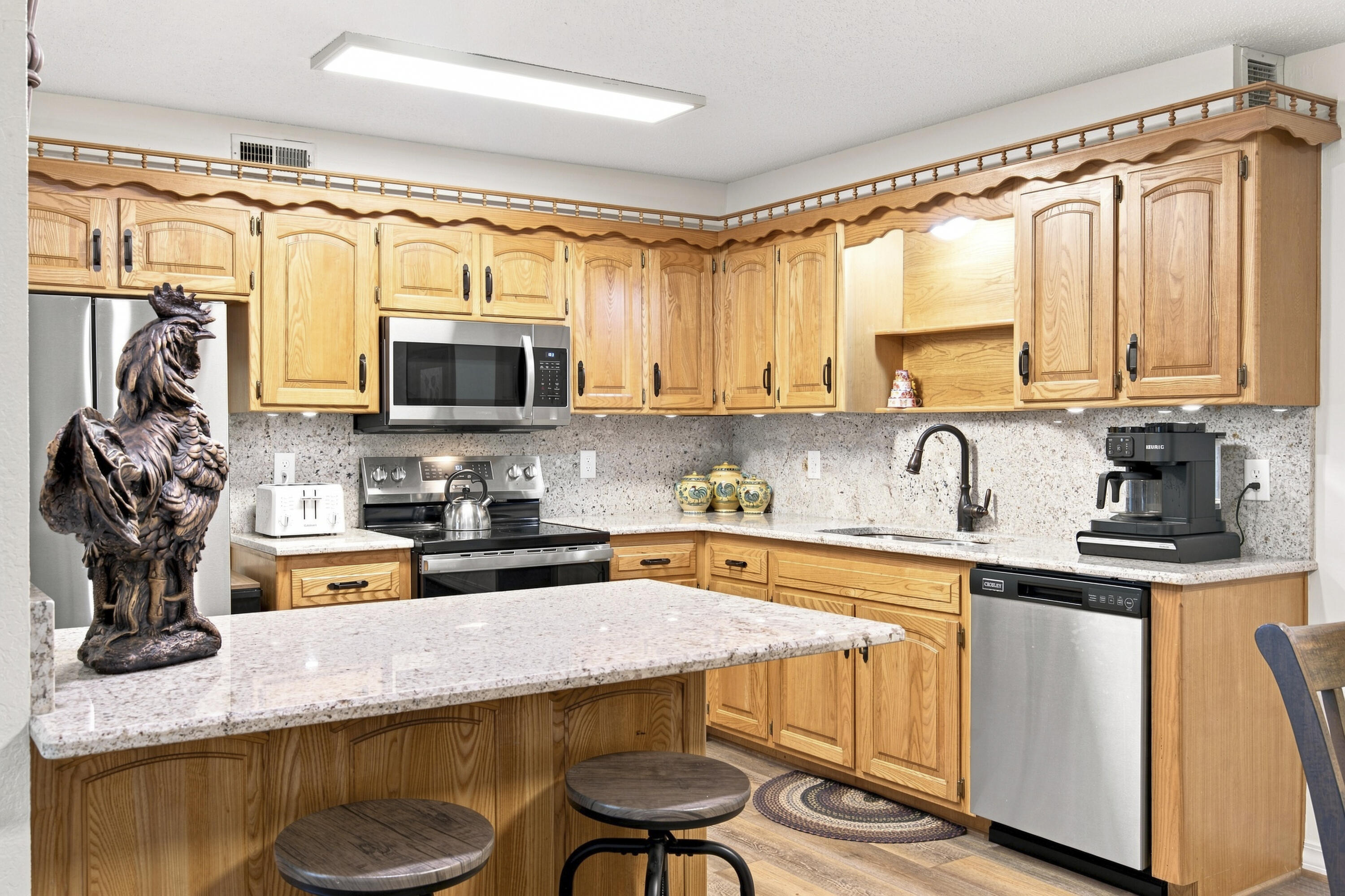 170 Wilshire Drive Unit 80 Property Photo 8