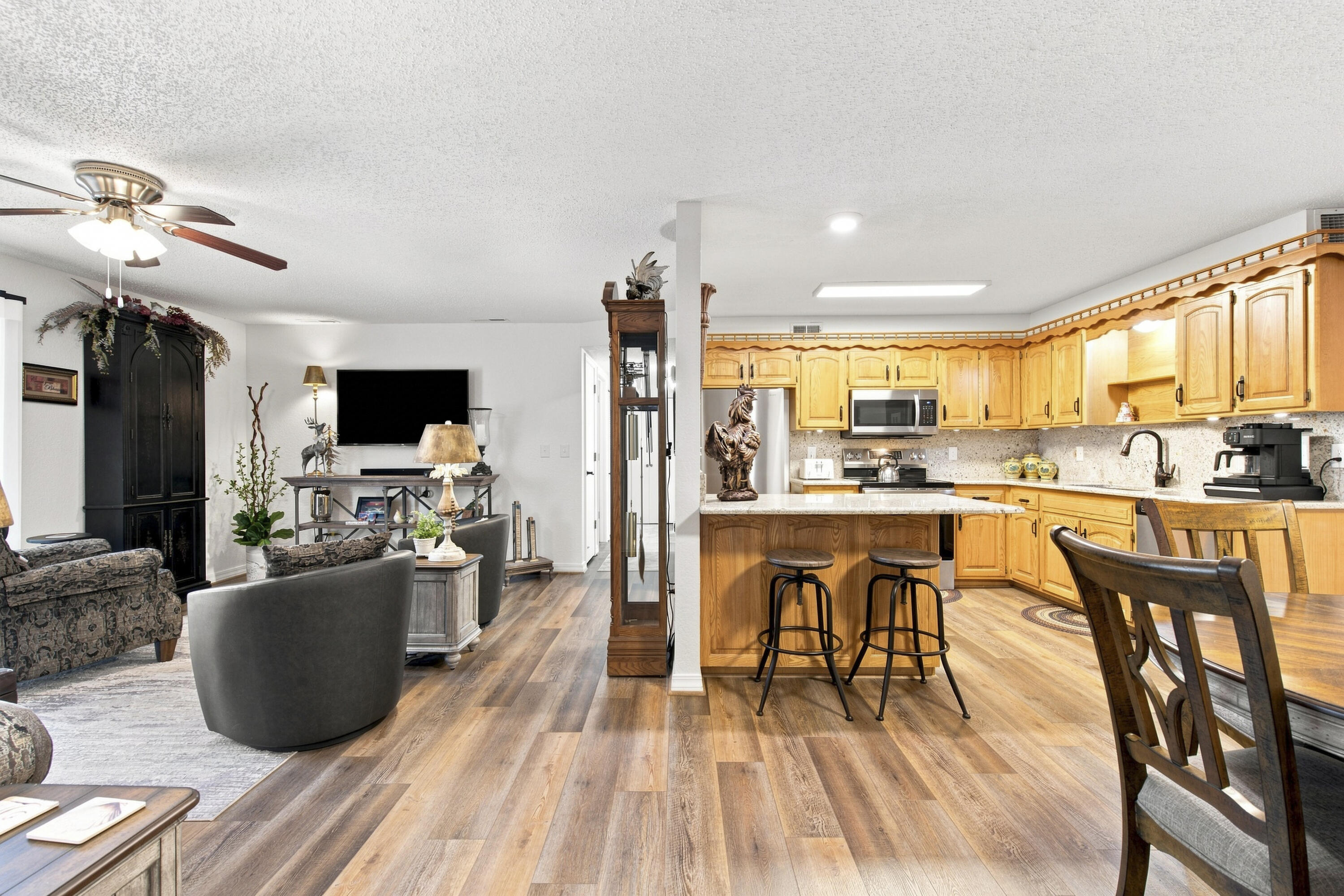 170 Wilshire Drive Unit 80 Property Photo 13
