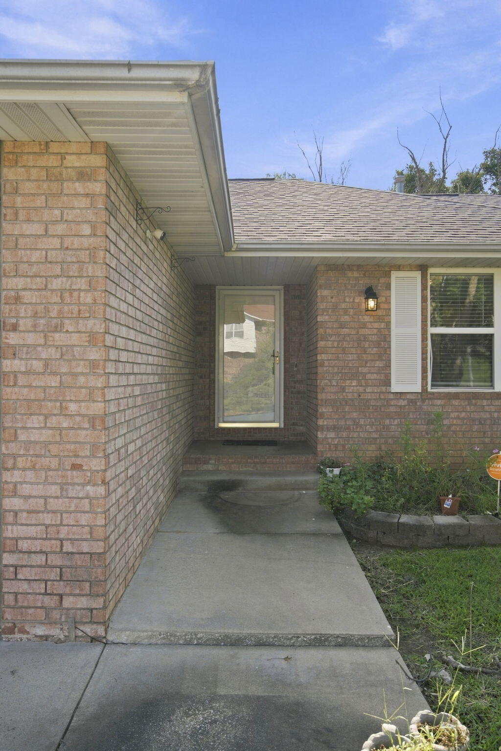 970 Creekside Place Property Photo 3