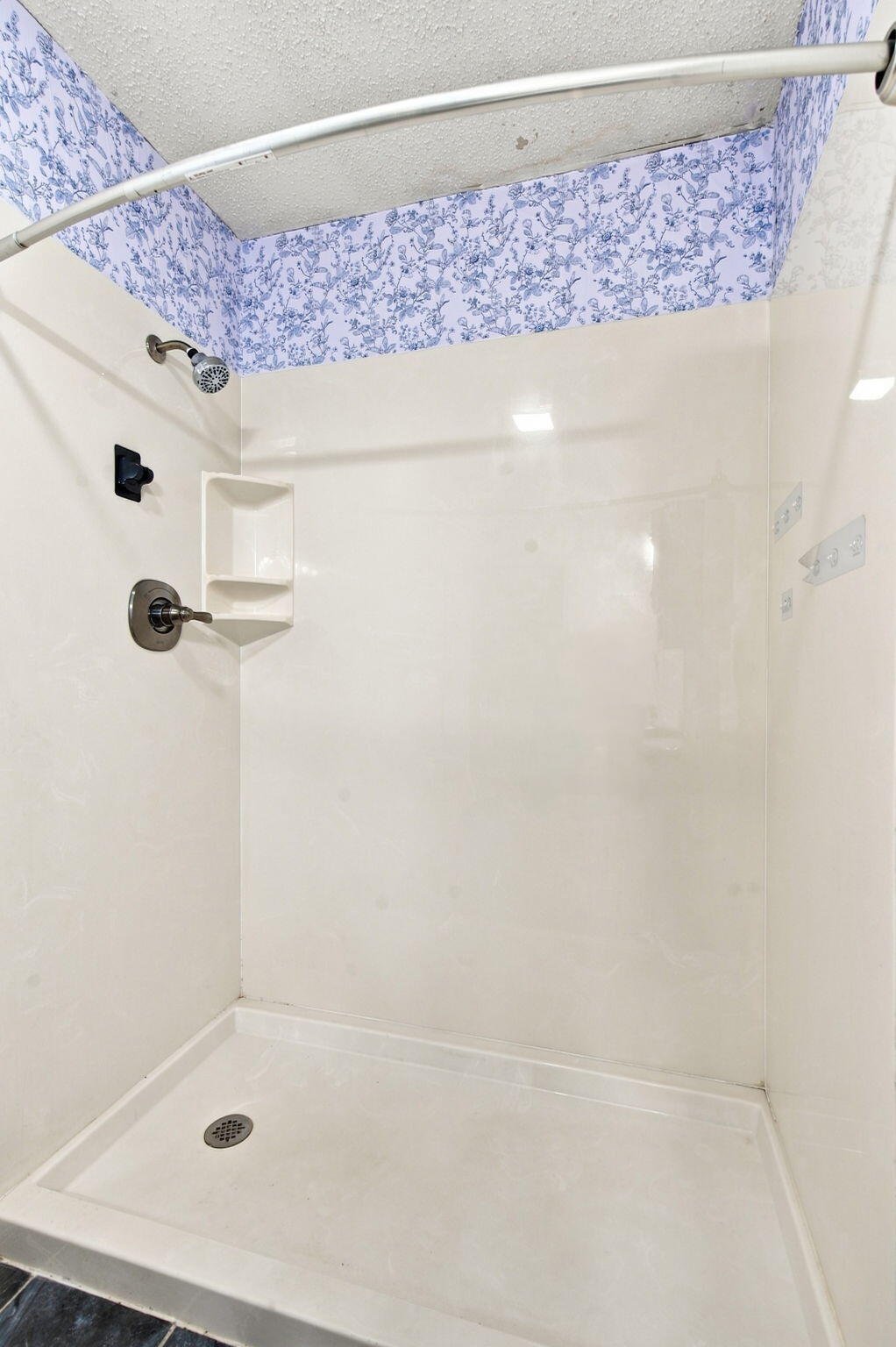 970 Creekside Place Property Photo 17
