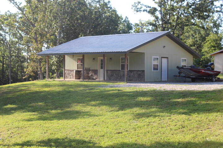 164 Hickory Drive Property Photo 2