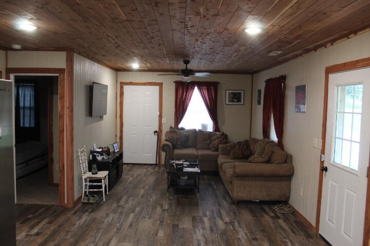 164 Hickory Drive Property Photo 6