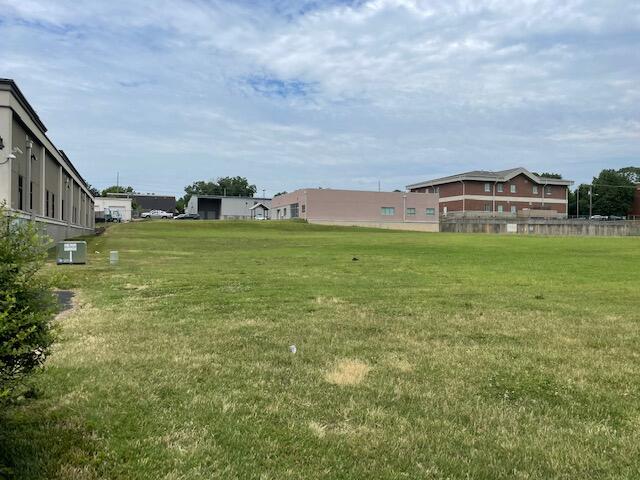 835 North Campbell Avenue Property Photo 3