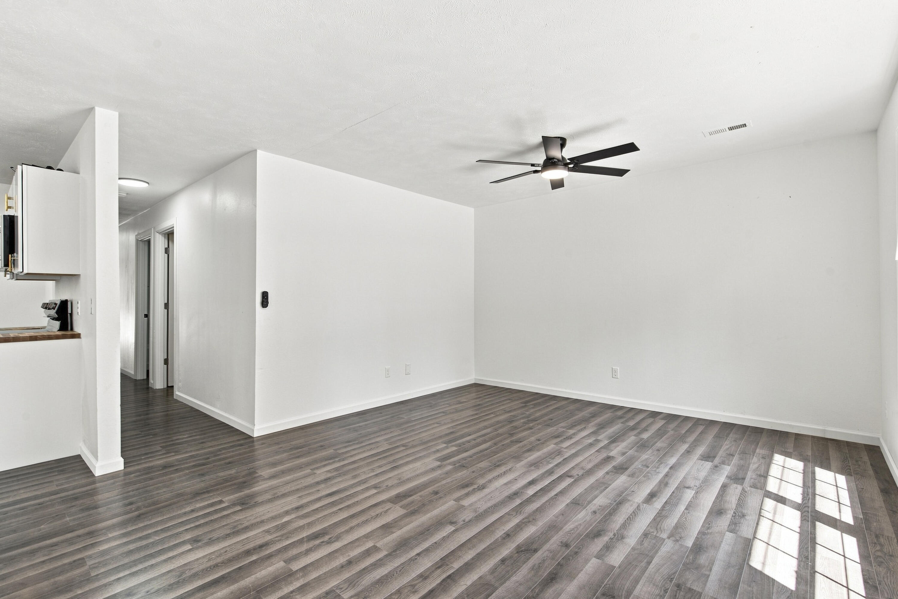 4003 Buckeye Road Property Photo 5