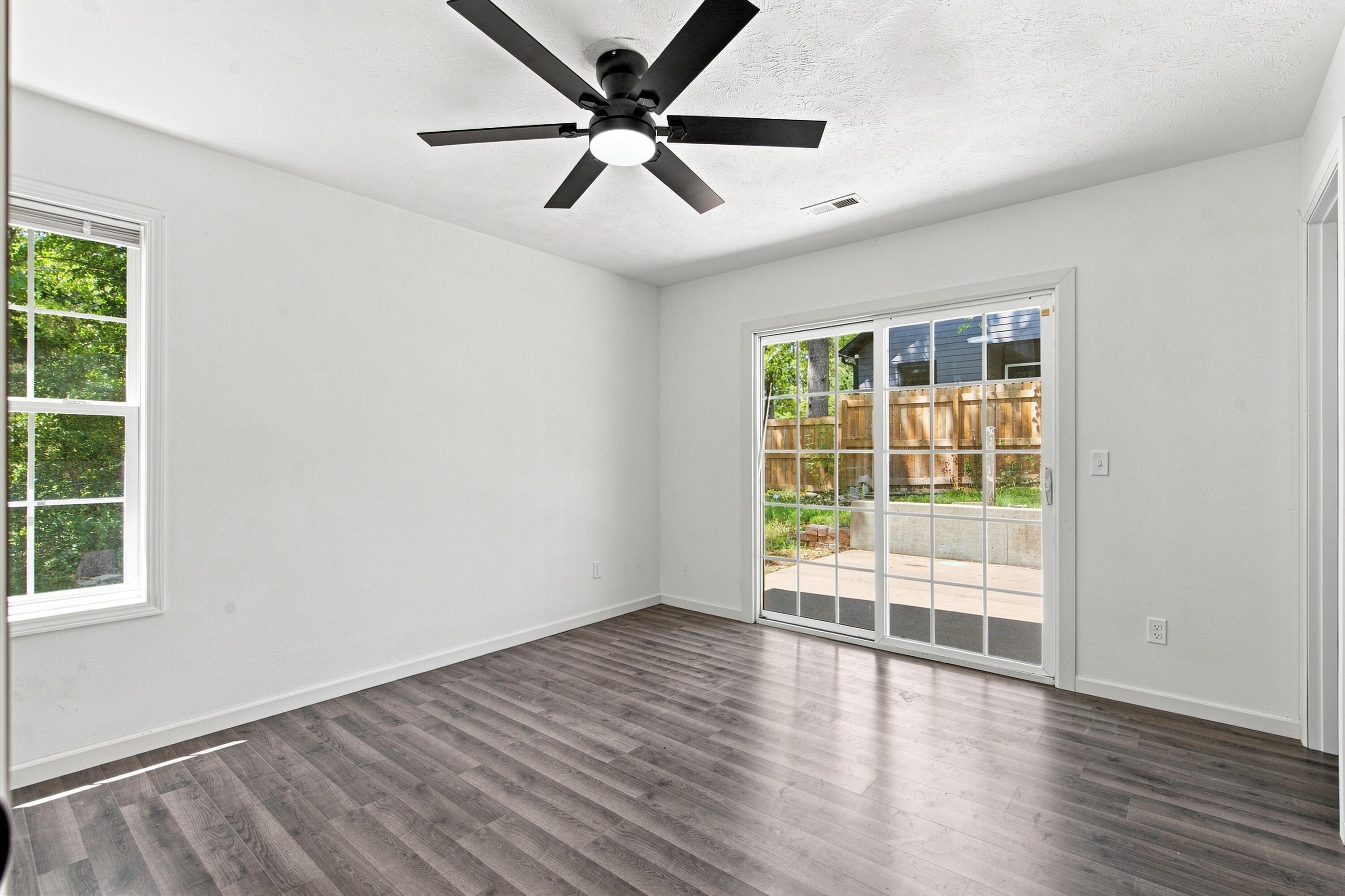 4003 Buckeye Road Property Photo 9
