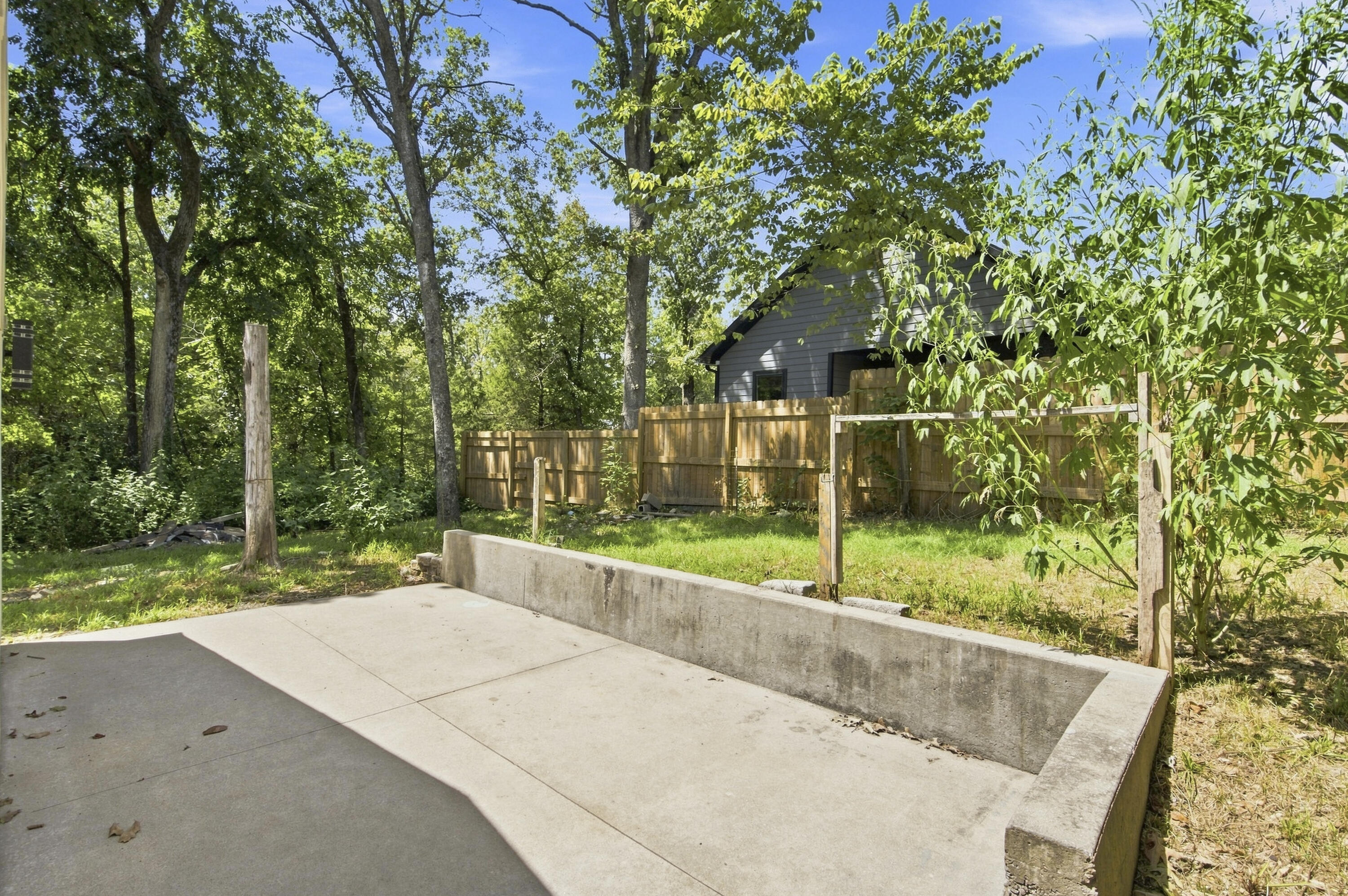 4003 Buckeye Road Property Photo 20
