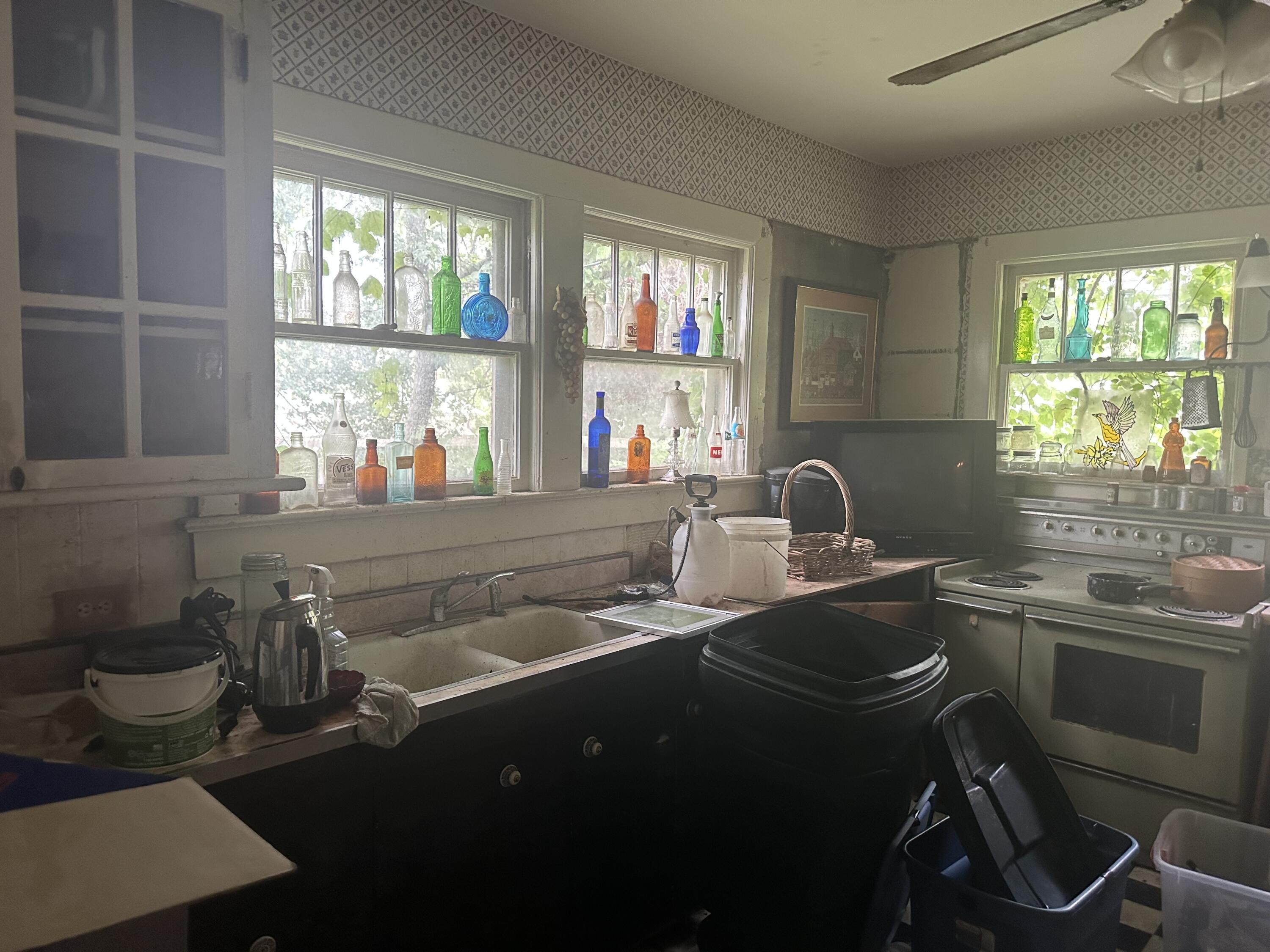 416 North Moffet Avenue Property Photo 4