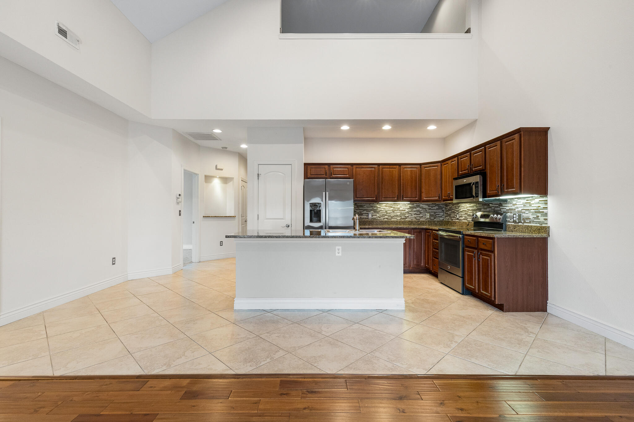 130 Lugano Lane Property Photo 3