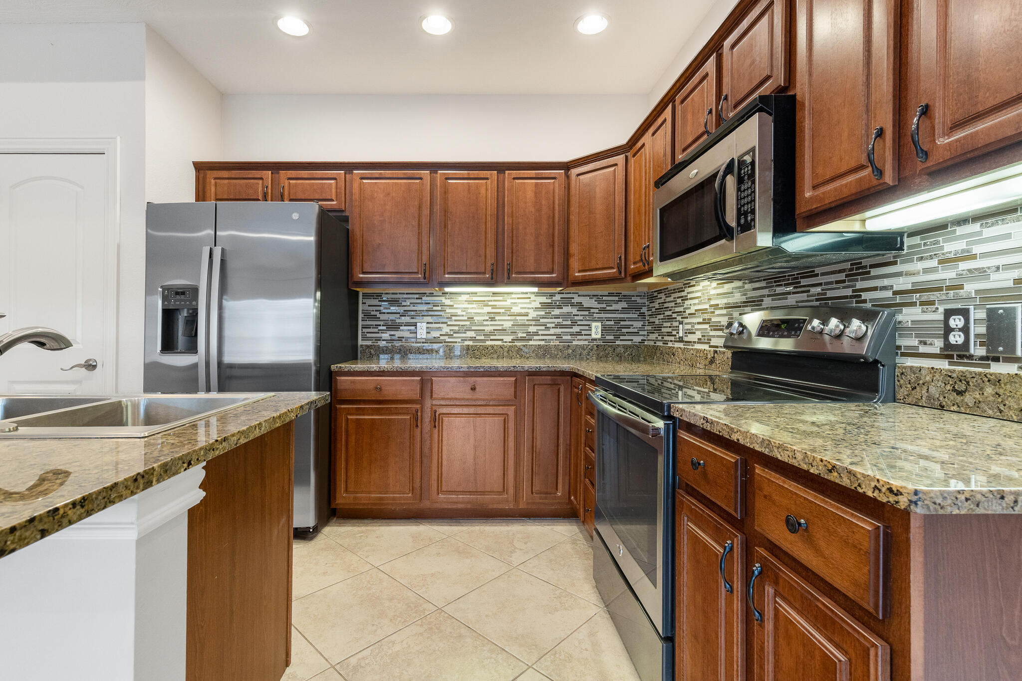 130 Lugano Lane Property Photo 4
