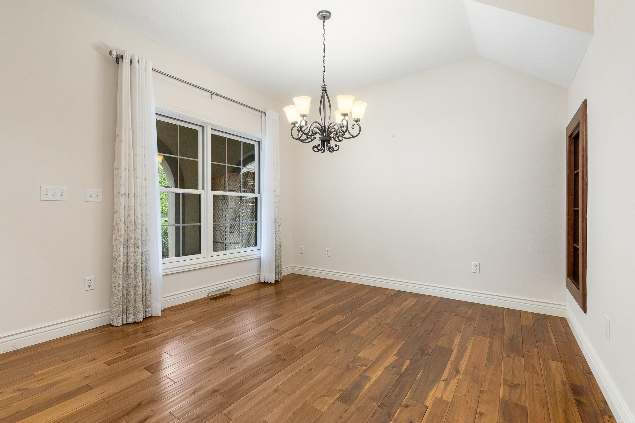 130 Lugano Lane Property Photo 10